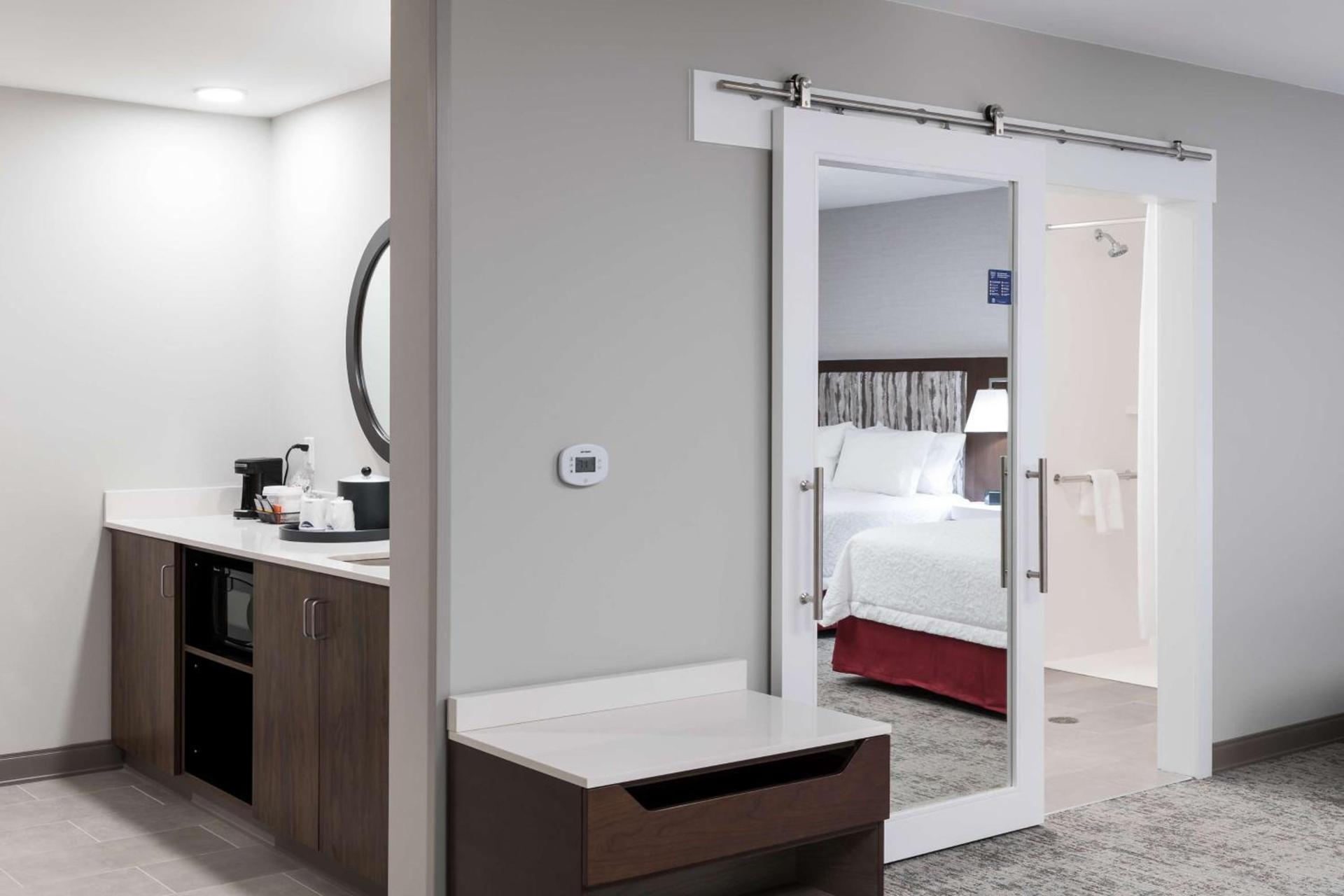 Hampton Inn & Suites Cape Canaveral Cruise Port, Fl photo 43