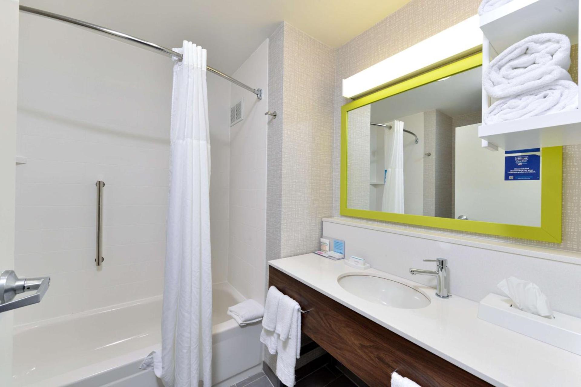 Hampton Inn by Hilton Panama City Beach photo 17