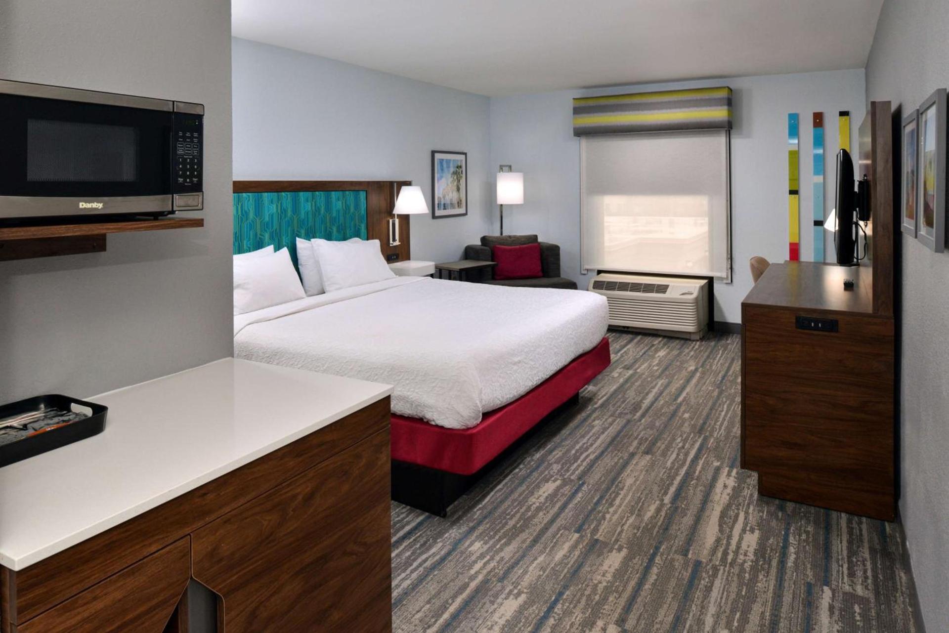 Hampton Inn by Hilton Panama City Beach photo 10
