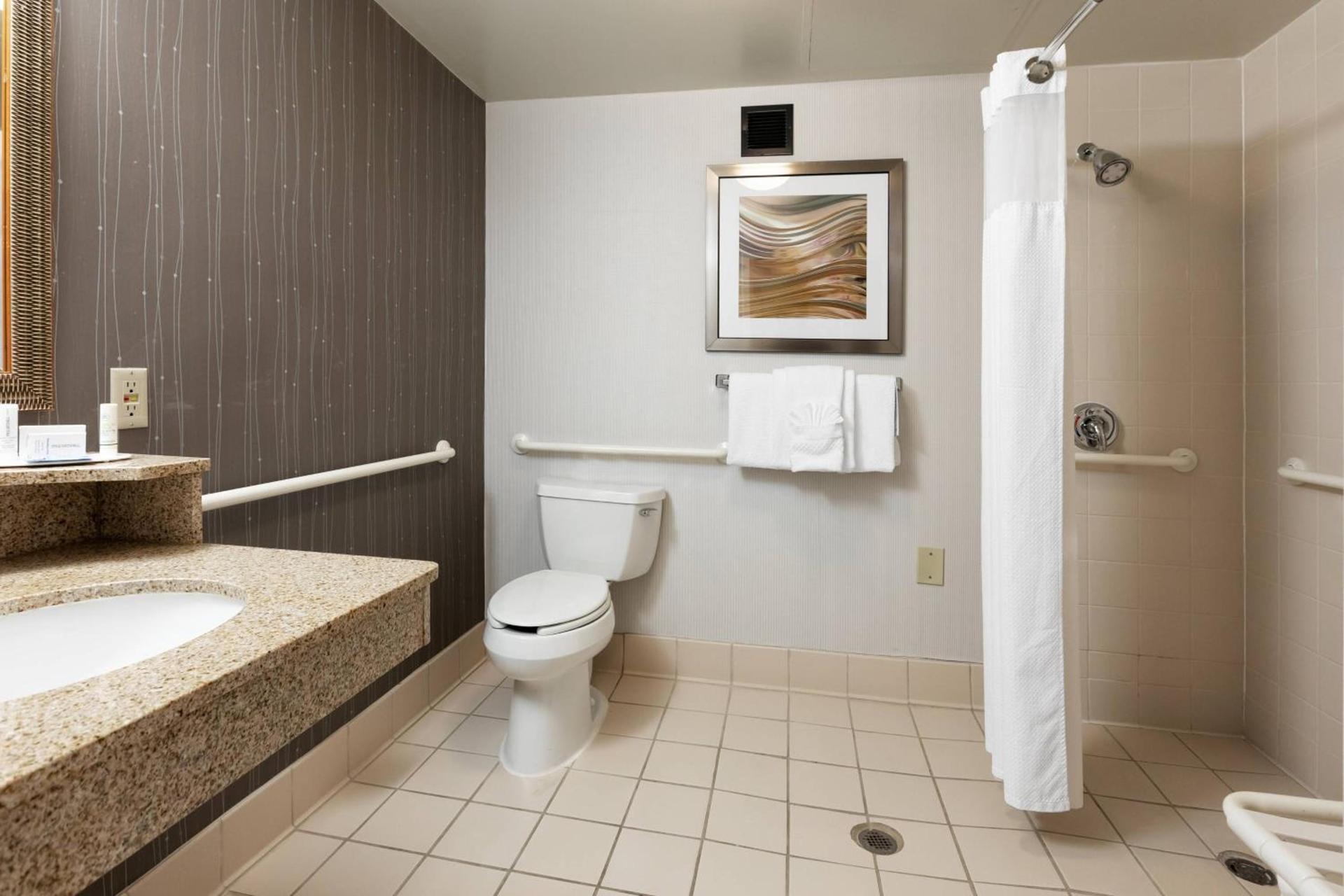 Courtyard by Marriott Dallas-Fort Worth/Bedford photo 17