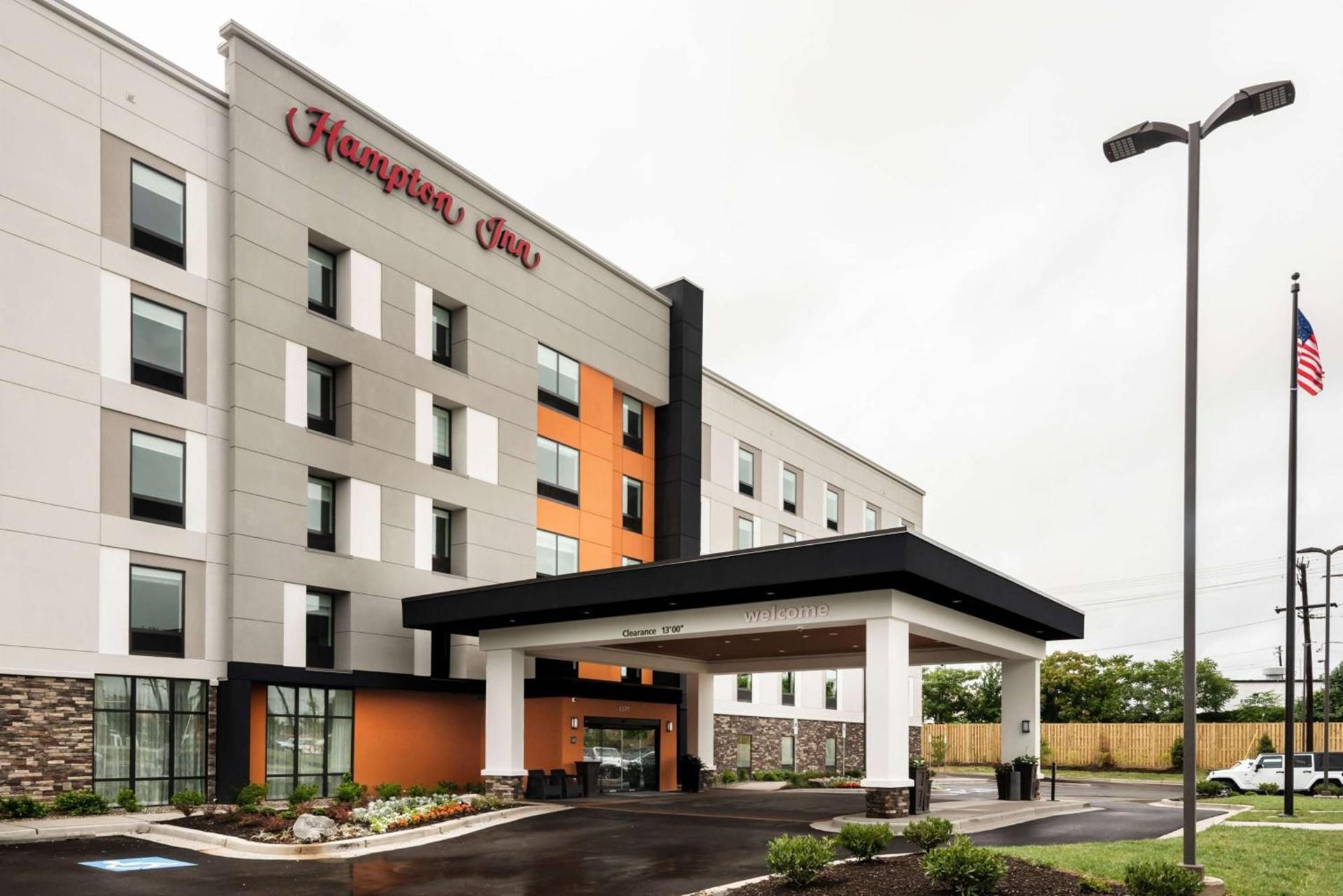 Hampton Inn Baltimore Bayview Campus photo 2