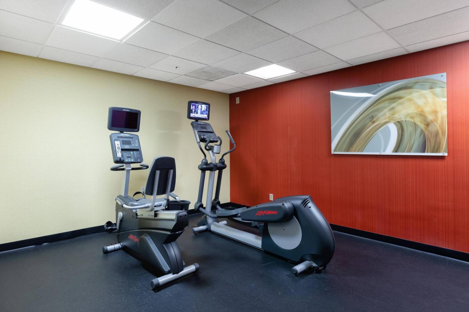 Courtyard by Marriott Dallas-Fort Worth/Bedford photo 20
