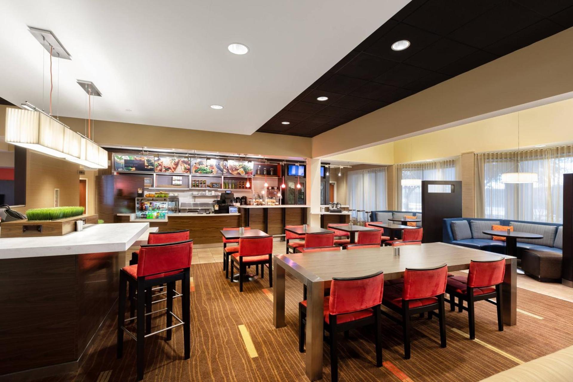 Courtyard by Marriott Dallas-Fort Worth/Bedford photo 46