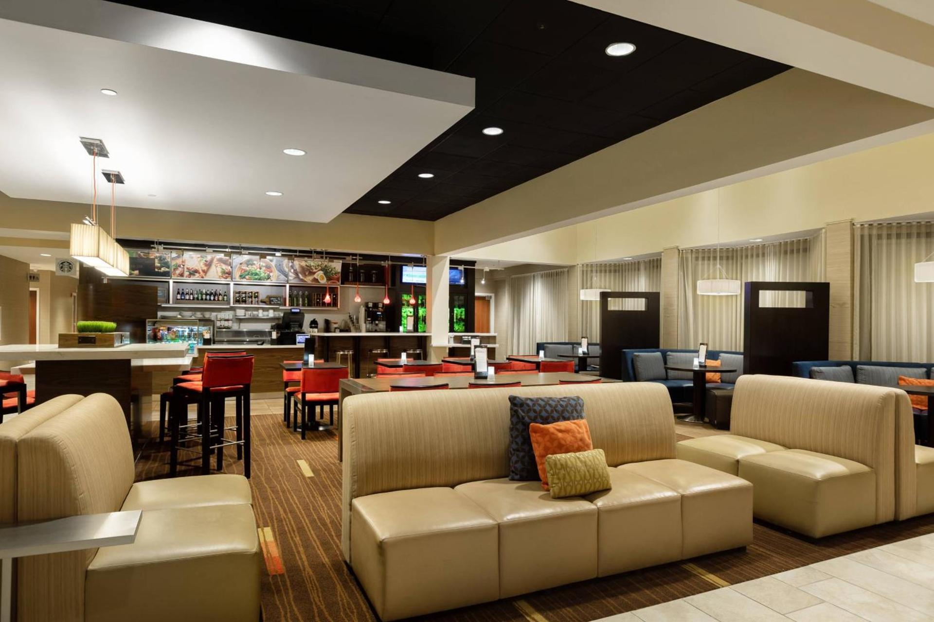 Courtyard by Marriott Dallas-Fort Worth/Bedford photo 7