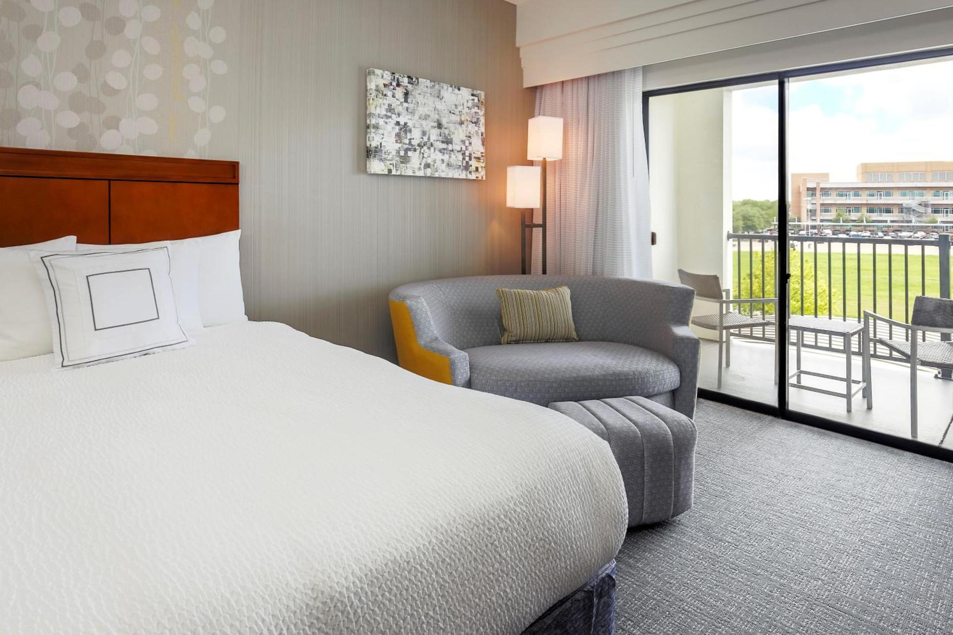 Courtyard by Marriott Dallas Arlington South photo 44