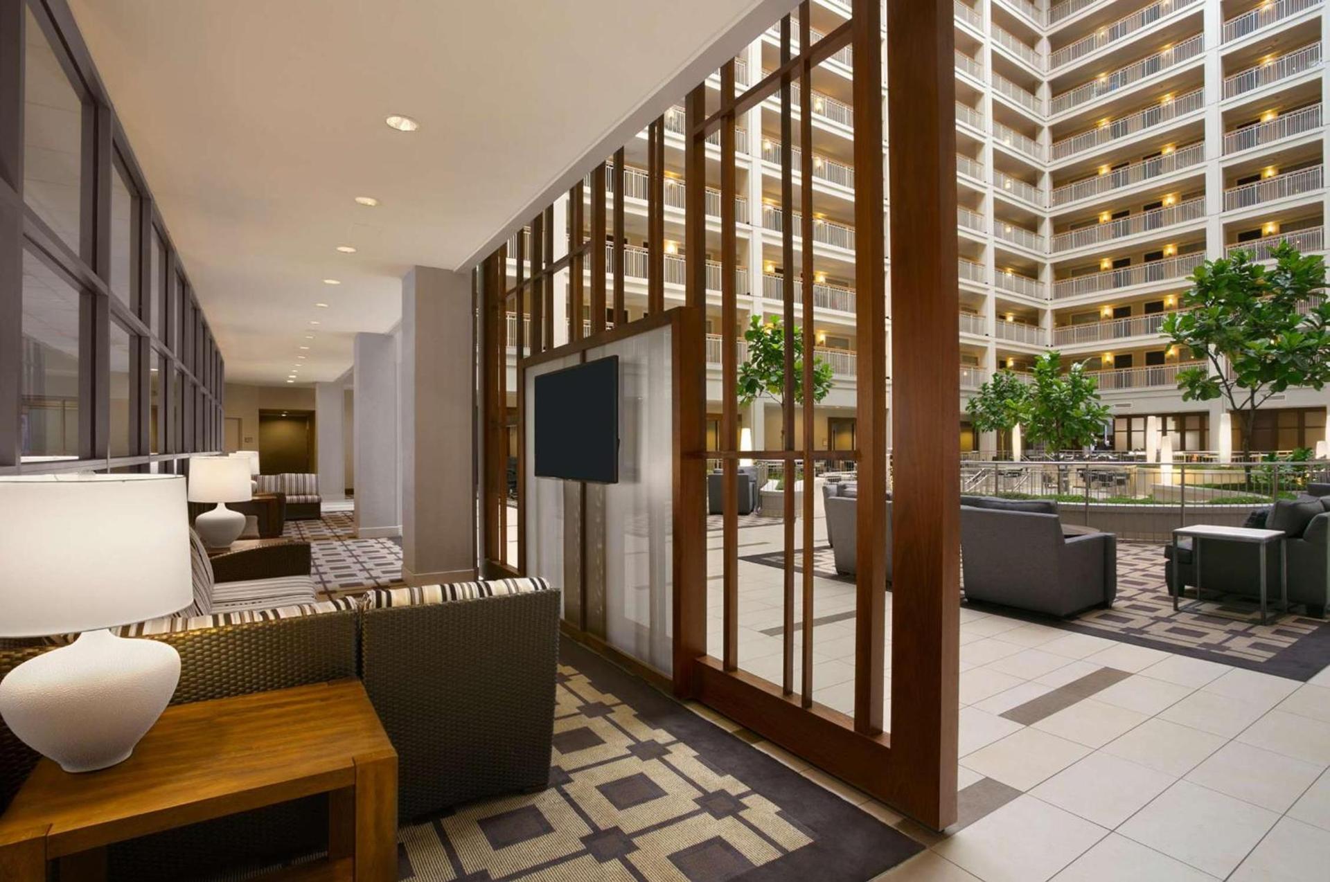 Embassy Suites Chicago - Downtown River North photo 7