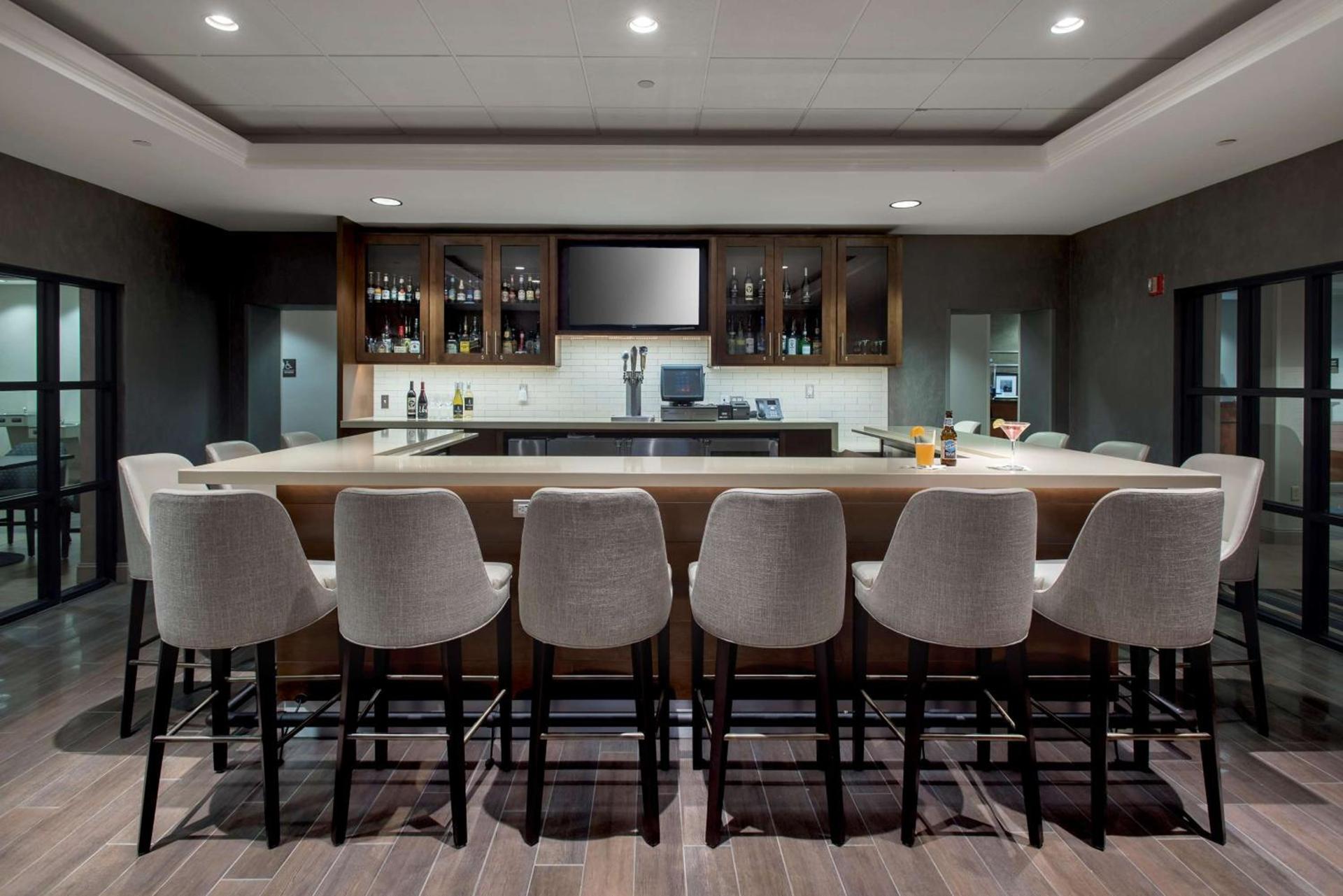 Hampton Inn Boston Logan Airport photo 6
