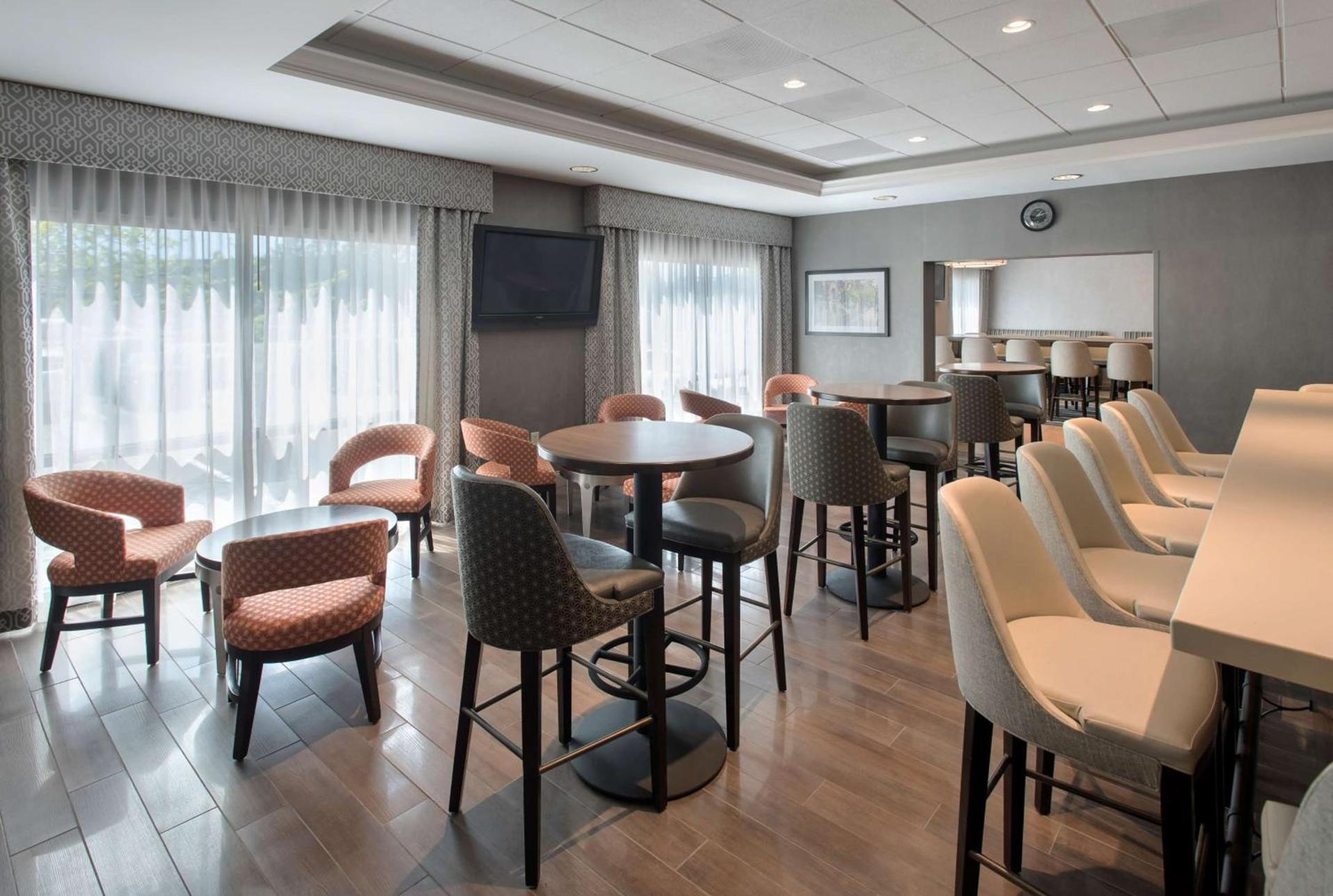 Hampton Inn Boston Logan Airport photo 22