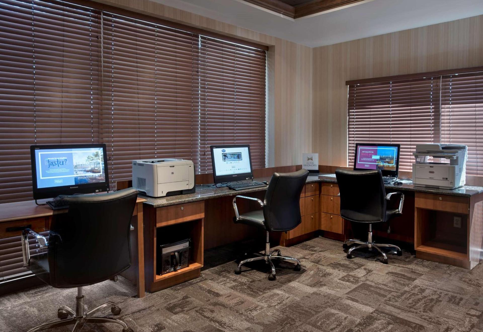 Hampton Inn Boston Logan Airport photo 23