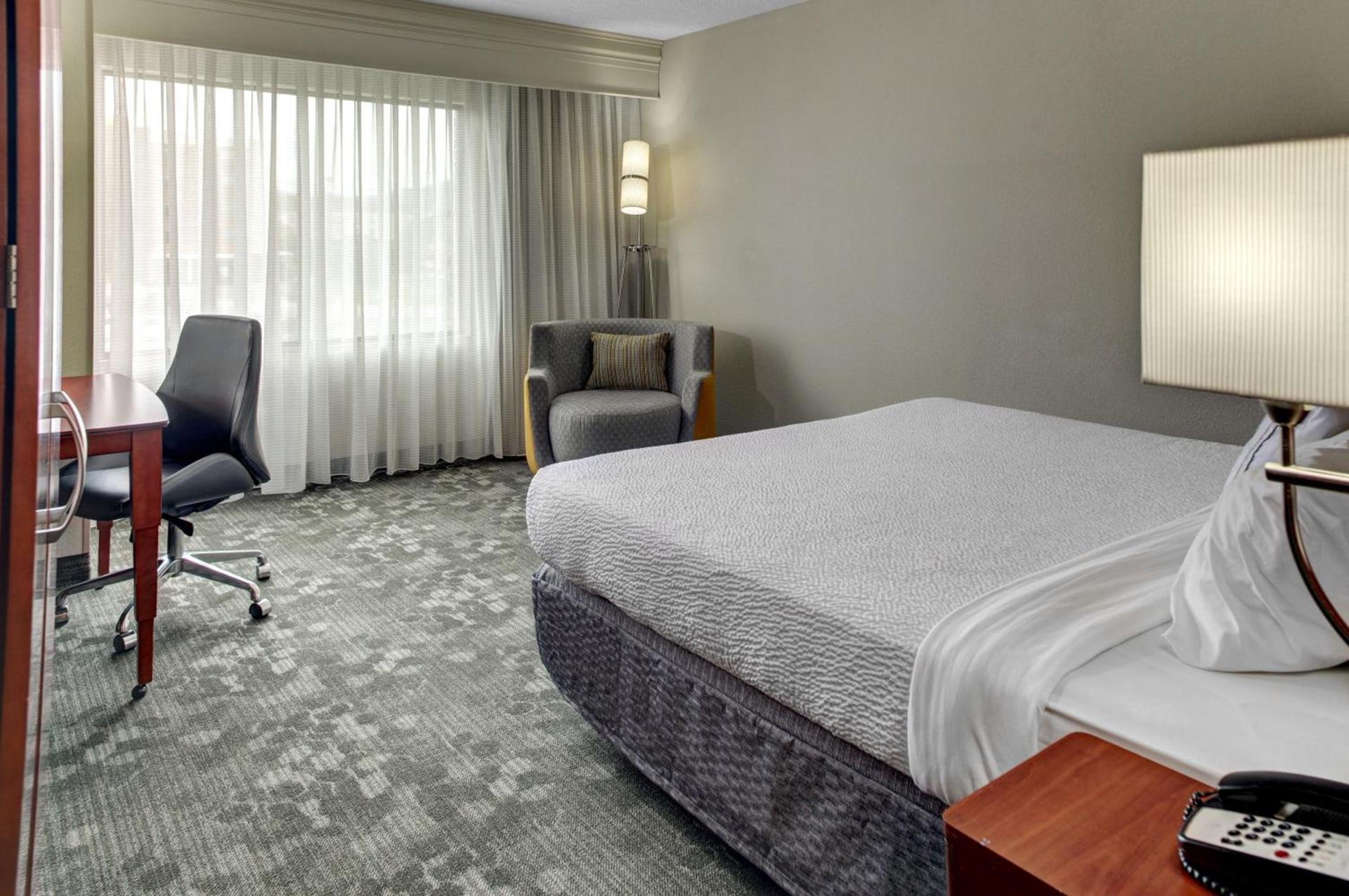 Courtyard by Marriott Anniston Oxford photo 16