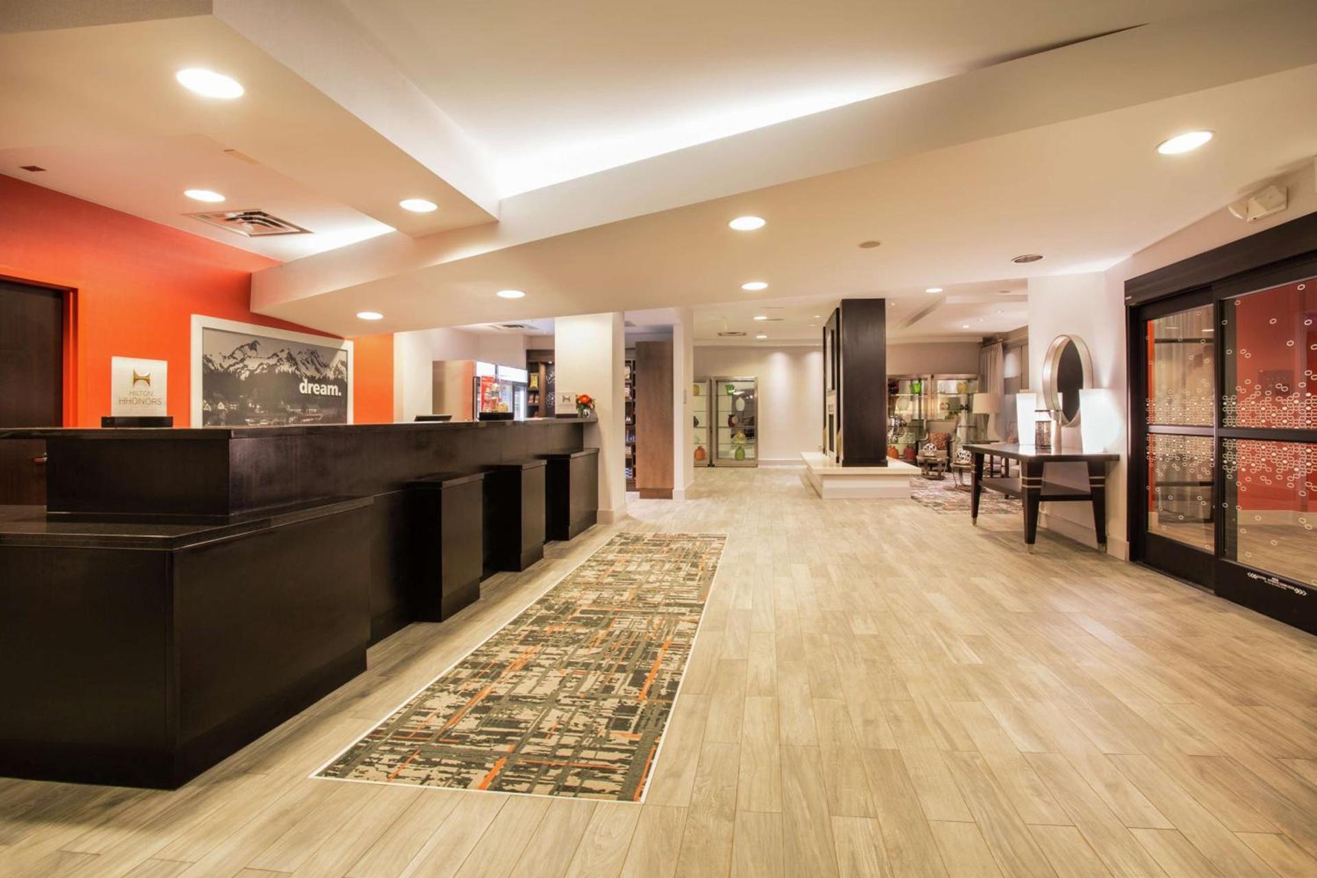 Hampton Inn & Suites Denver-Downtown photo 6