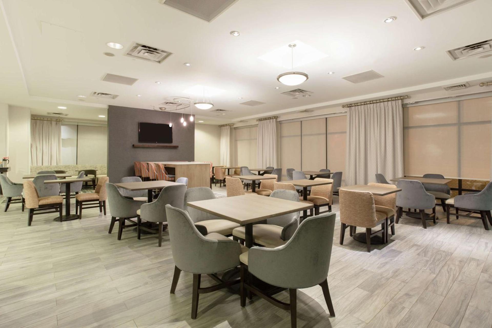 Hampton Inn & Suites Denver-Downtown photo 10