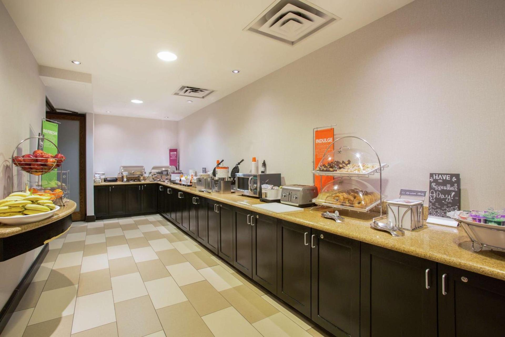 Hampton Inn & Suites Denver-Downtown photo 13