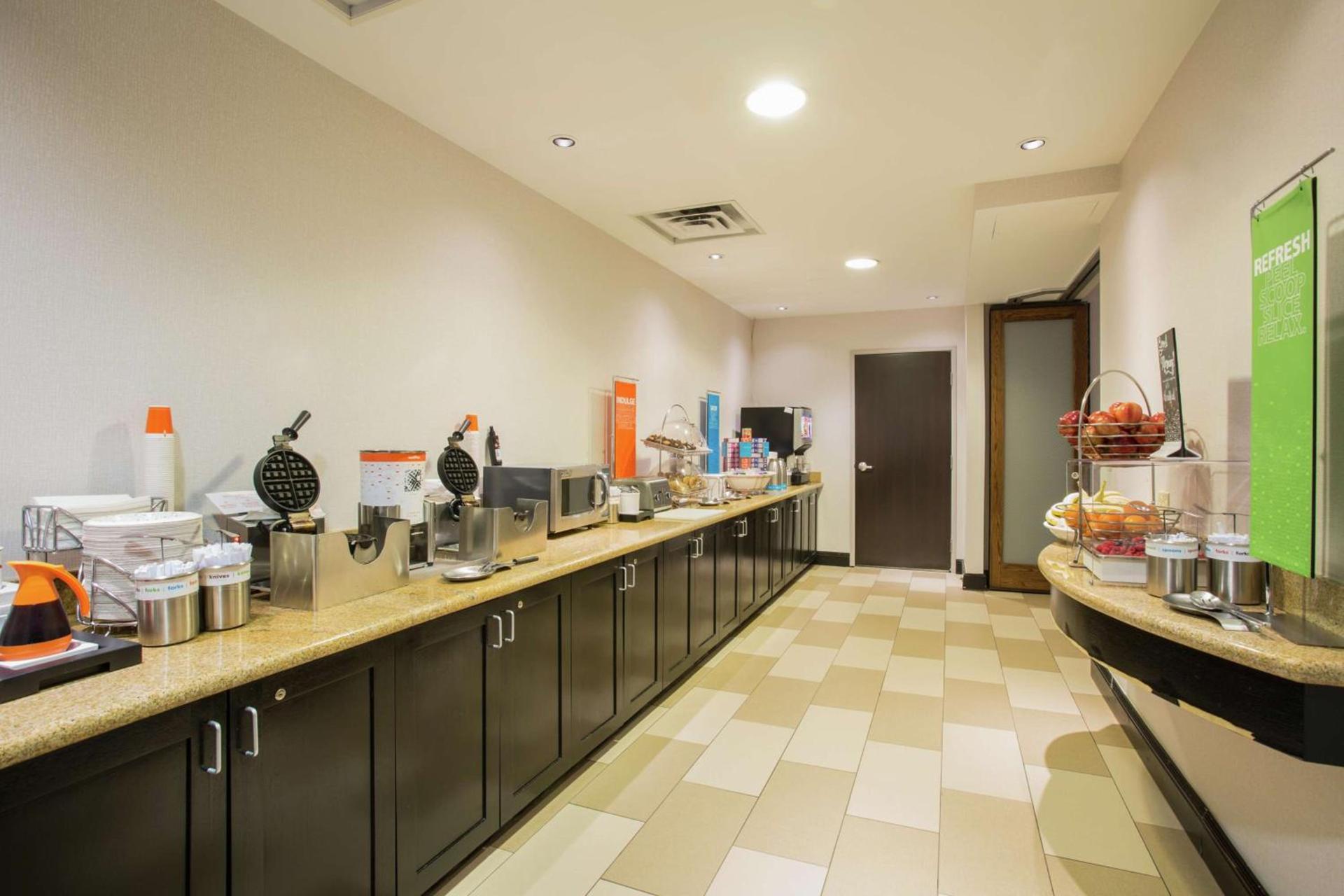 Hampton Inn & Suites Denver-Downtown photo 12