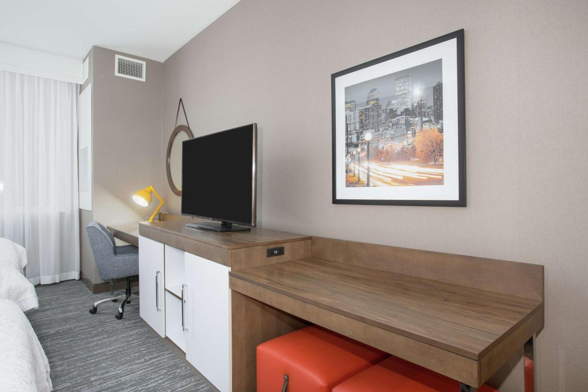 Hampton Inn & Suites Denver-Downtown photo 24