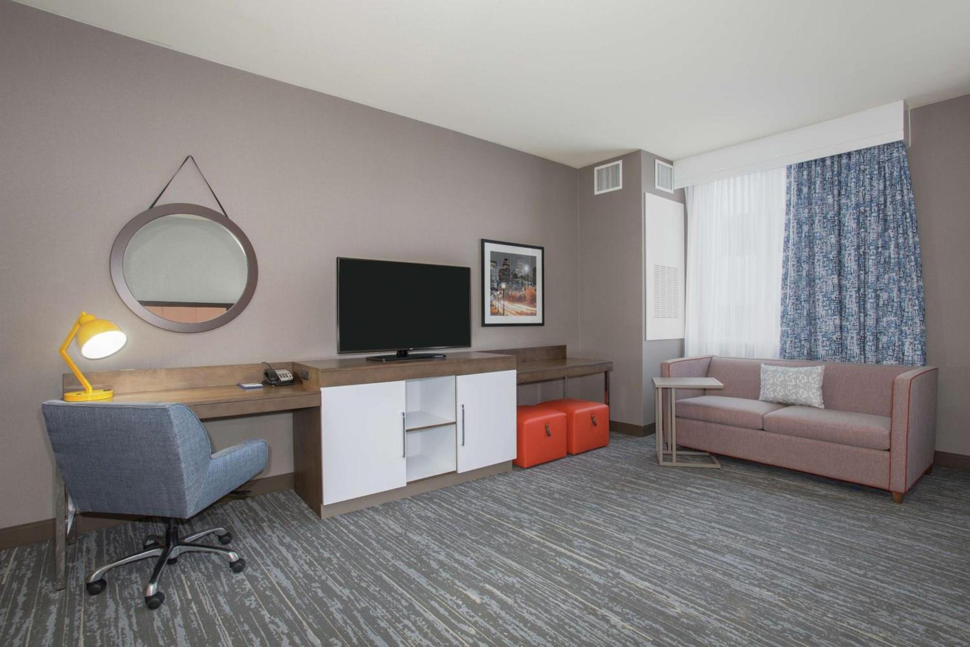 Hampton Inn & Suites Denver-Downtown photo 28