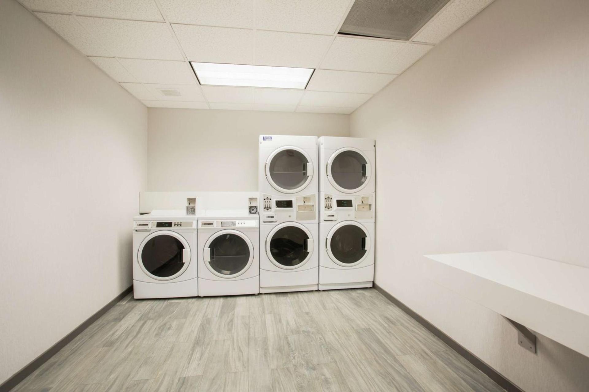 Hampton Inn & Suites Denver-Downtown photo 45