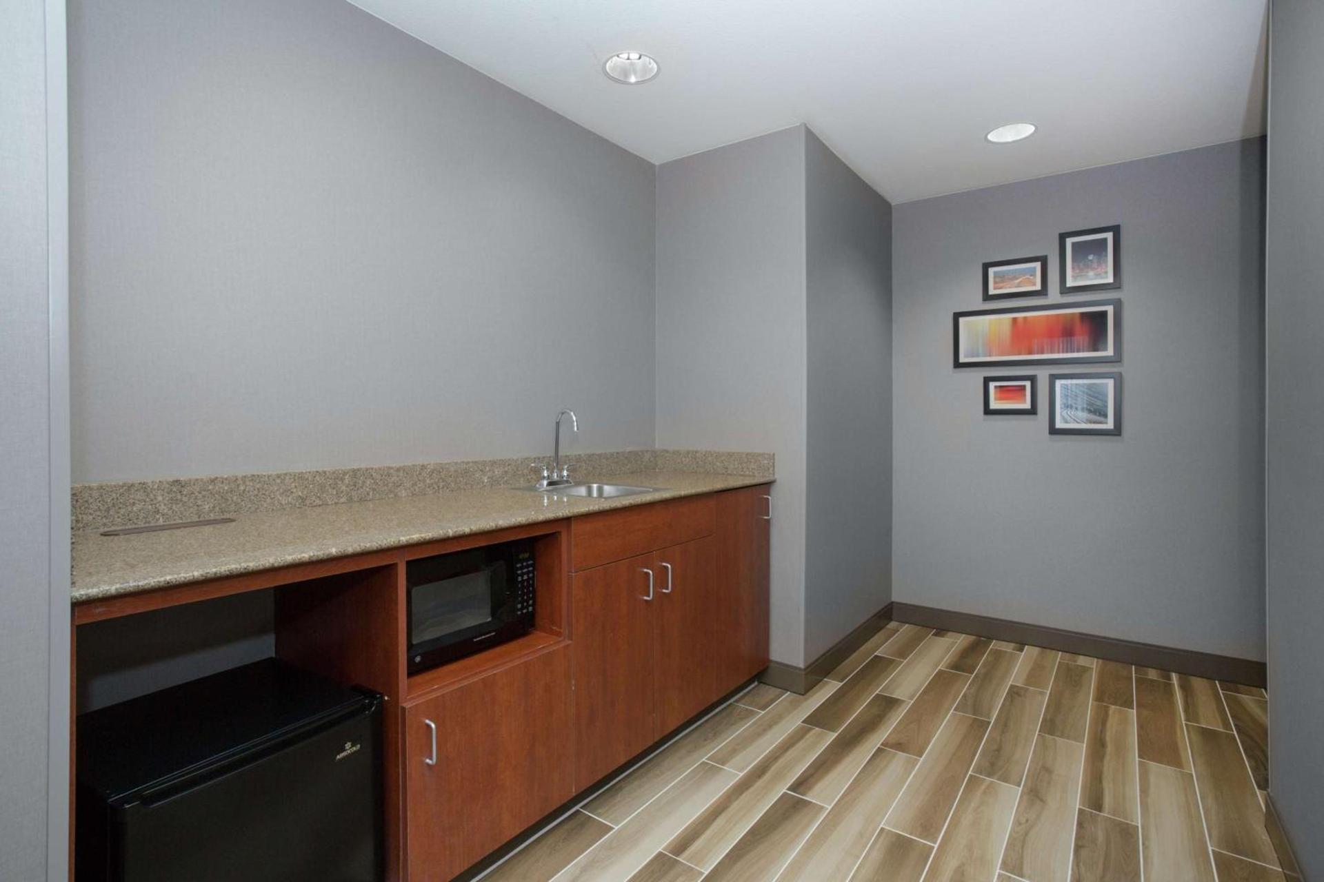 Hampton Inn & Suites Denver-Downtown photo 47