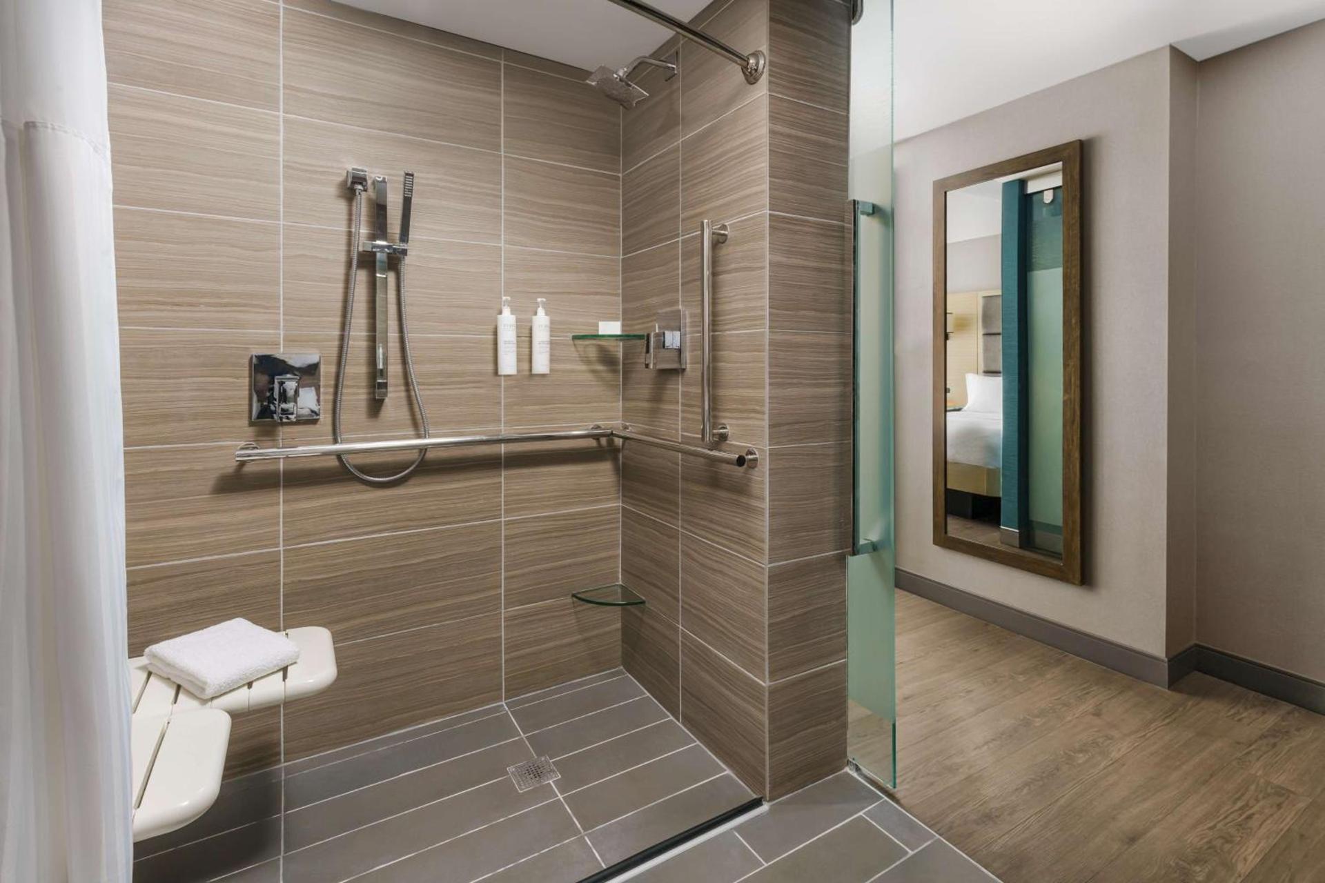 Hilton Garden Inn New York Times Square North photo 30