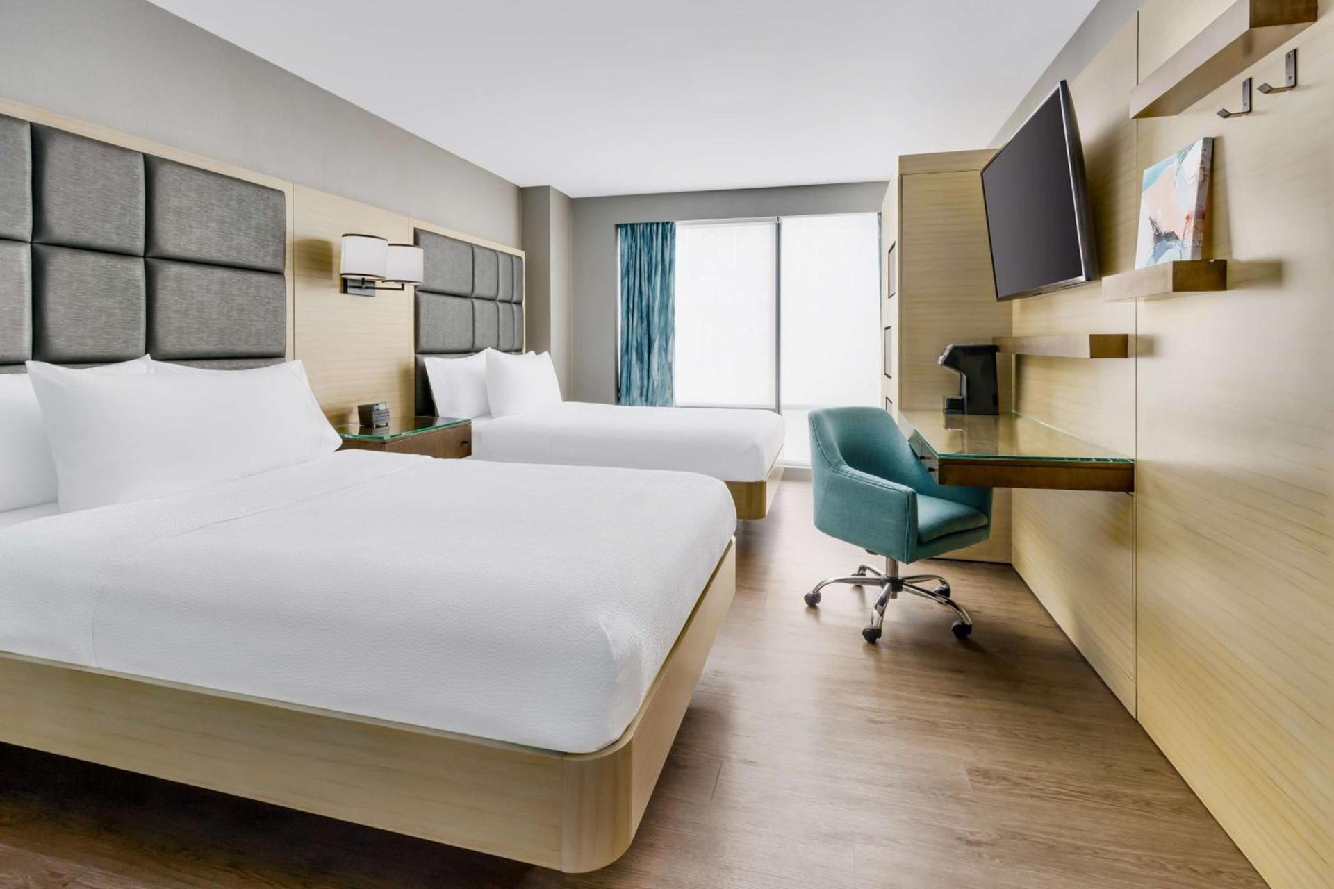 Hilton Garden Inn New York Times Square North photo 21