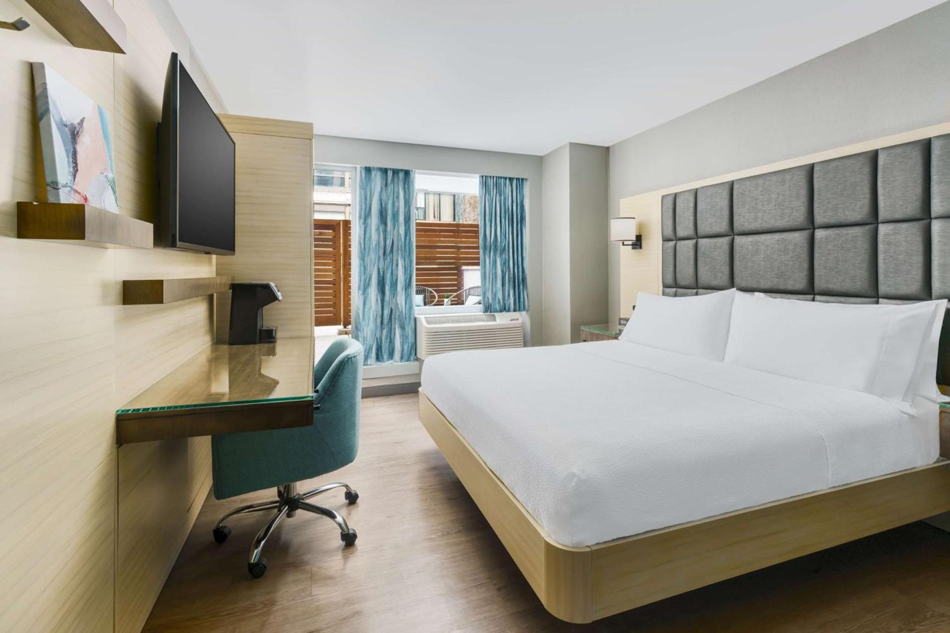 Hilton Garden Inn New York Times Square North photo 10
