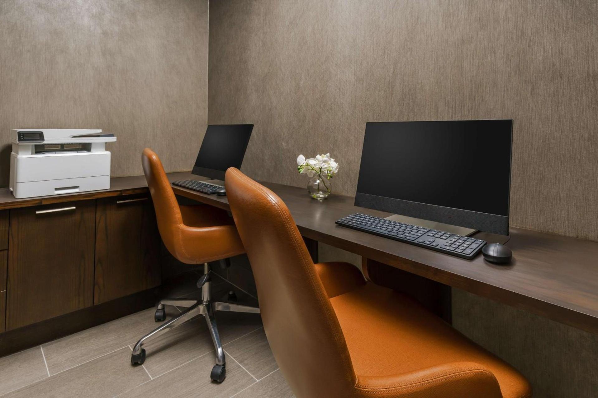 Hilton Garden Inn New York Times Square North photo 25