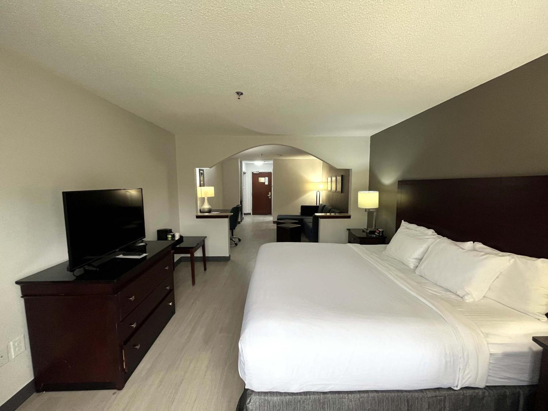 Comfort Suites Milledgeville photo 19