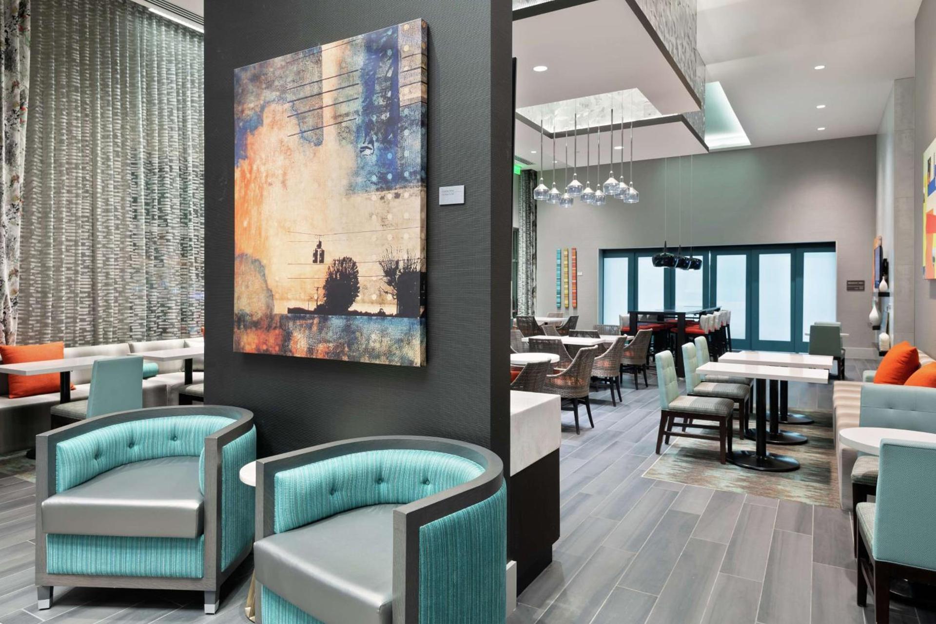 Hampton Inn & Suites Atlanta Buckhead Place photo 6