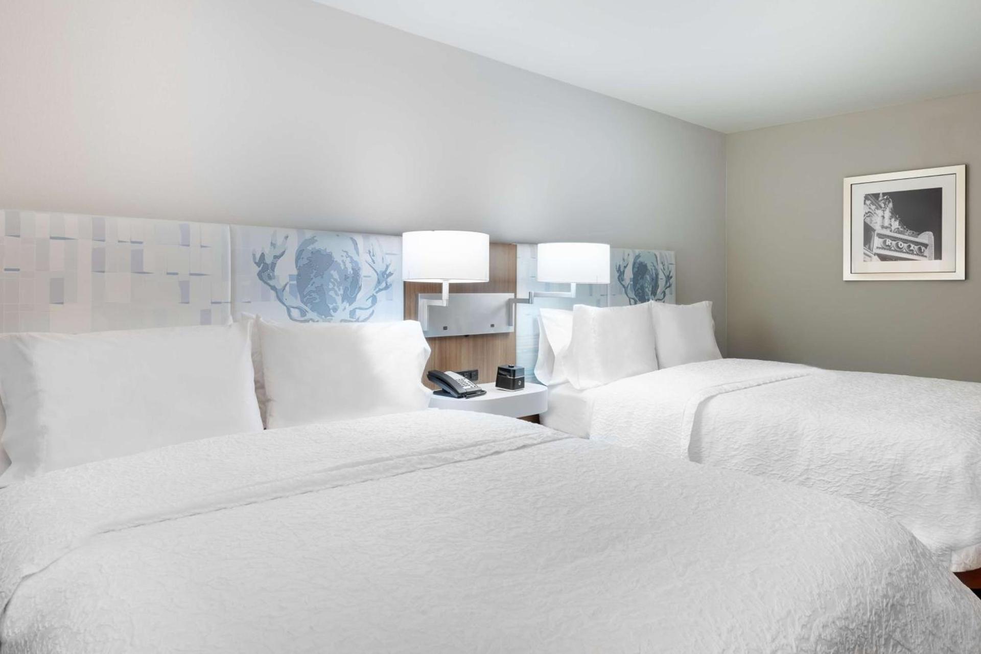 Hampton Inn & Suites Atlanta Buckhead Place photo 21