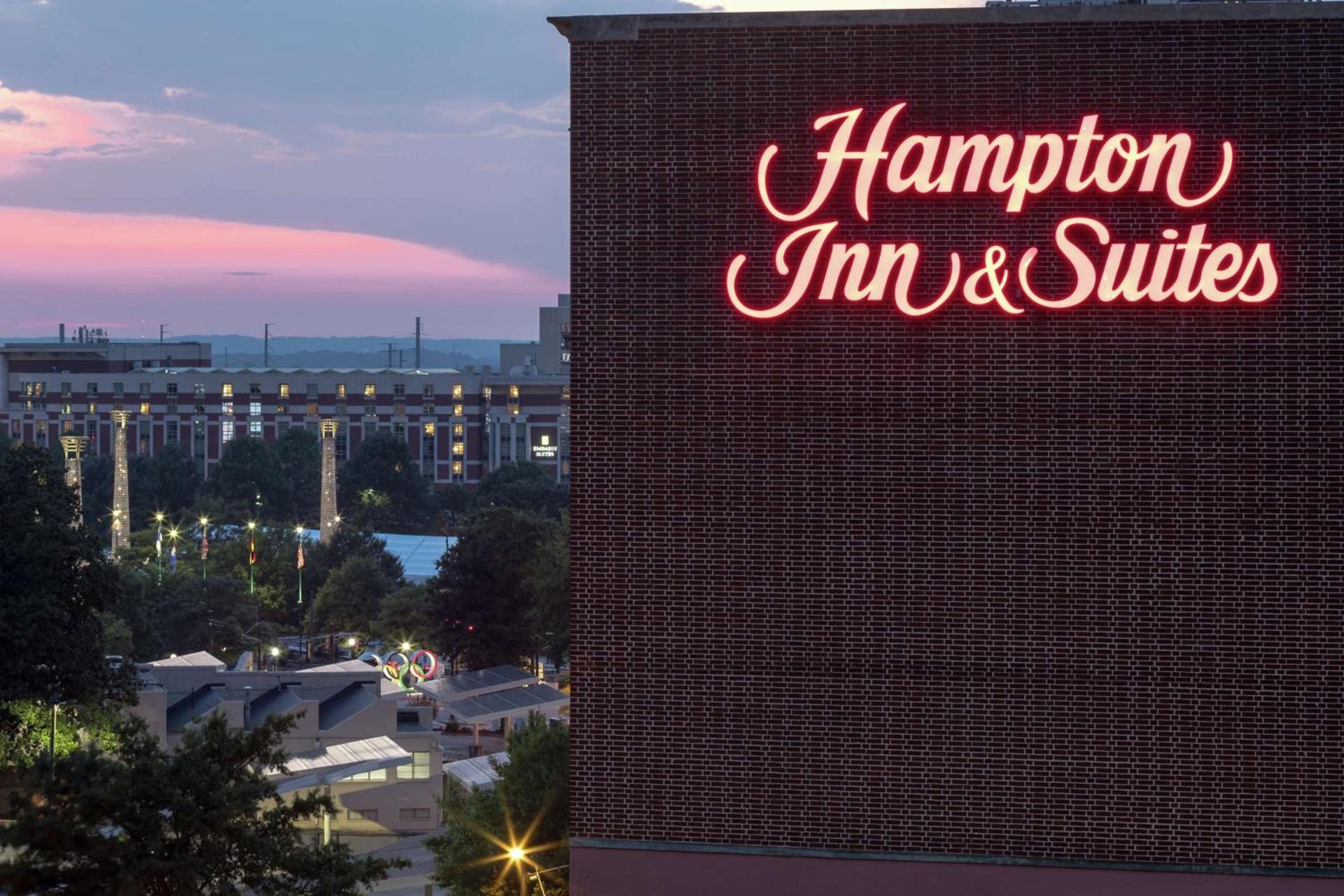 Hampton Inn & Suites Atlanta-Downtown photo 2