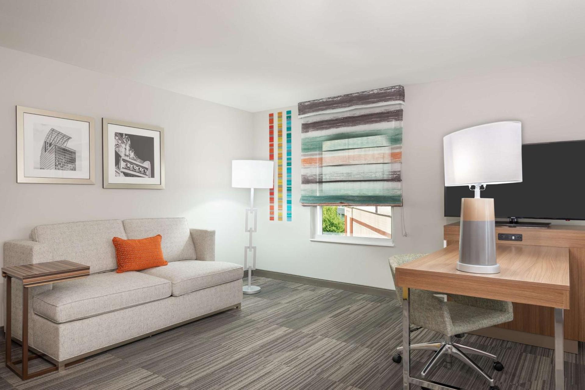 Hampton Inn & Suites Atlanta Buckhead Place photo 32