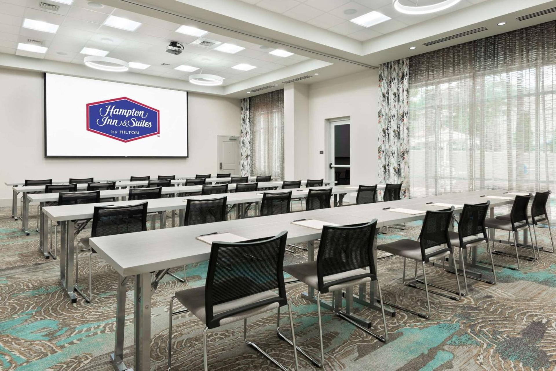 Hampton Inn & Suites Atlanta Buckhead Place photo 34