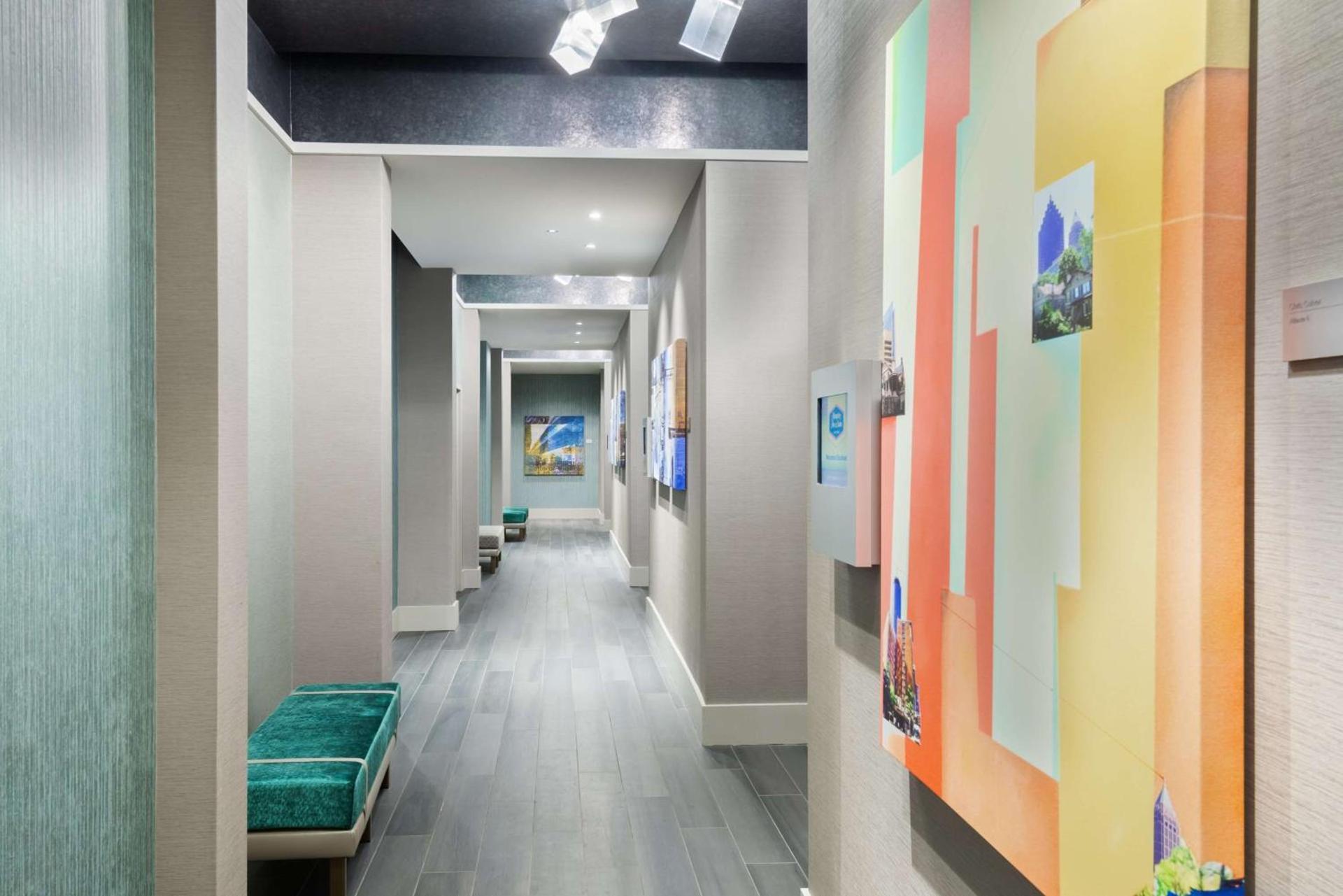 Hampton Inn & Suites Atlanta Buckhead Place photo 39