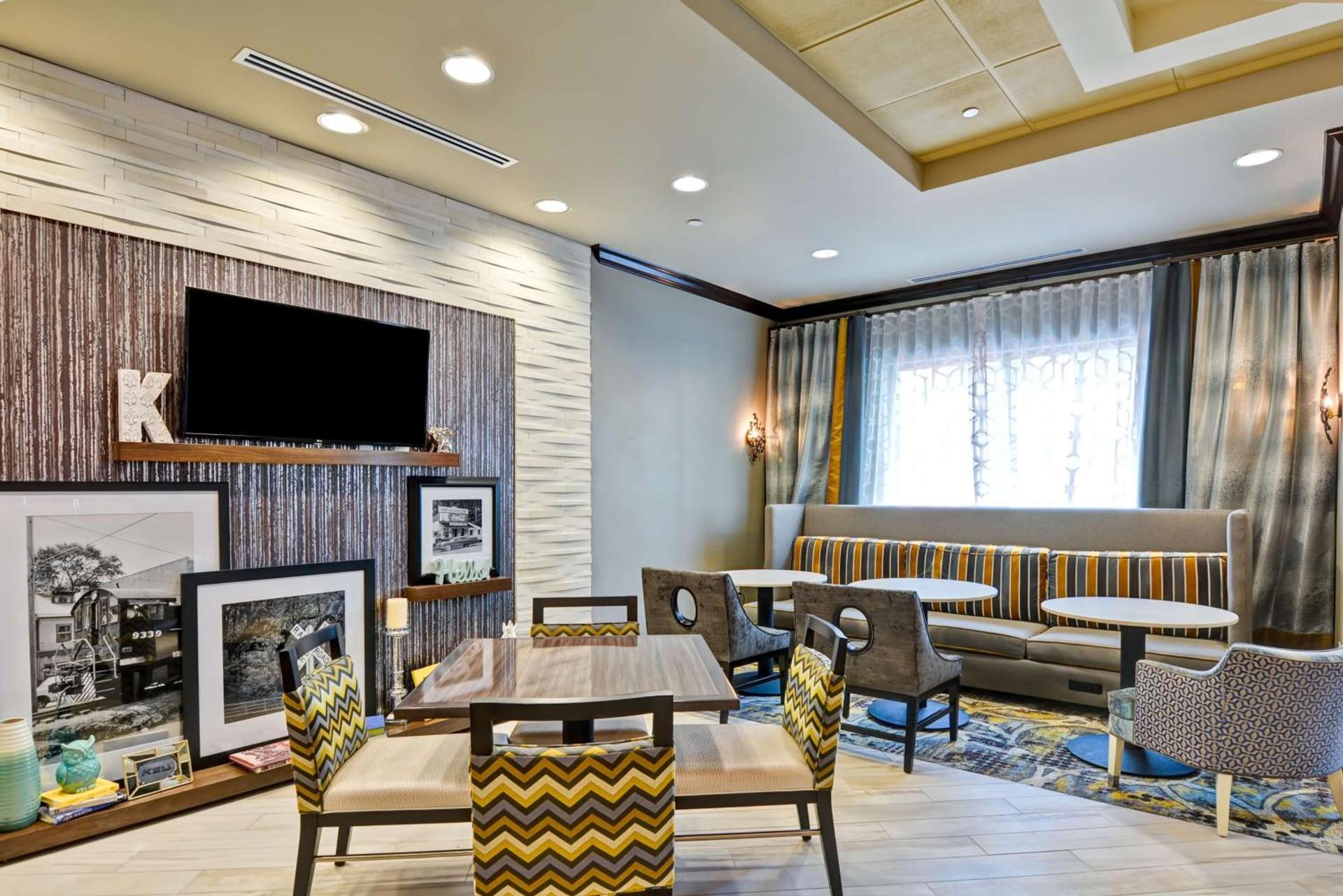 Hampton Inn Atlanta Kennesaw photo 9