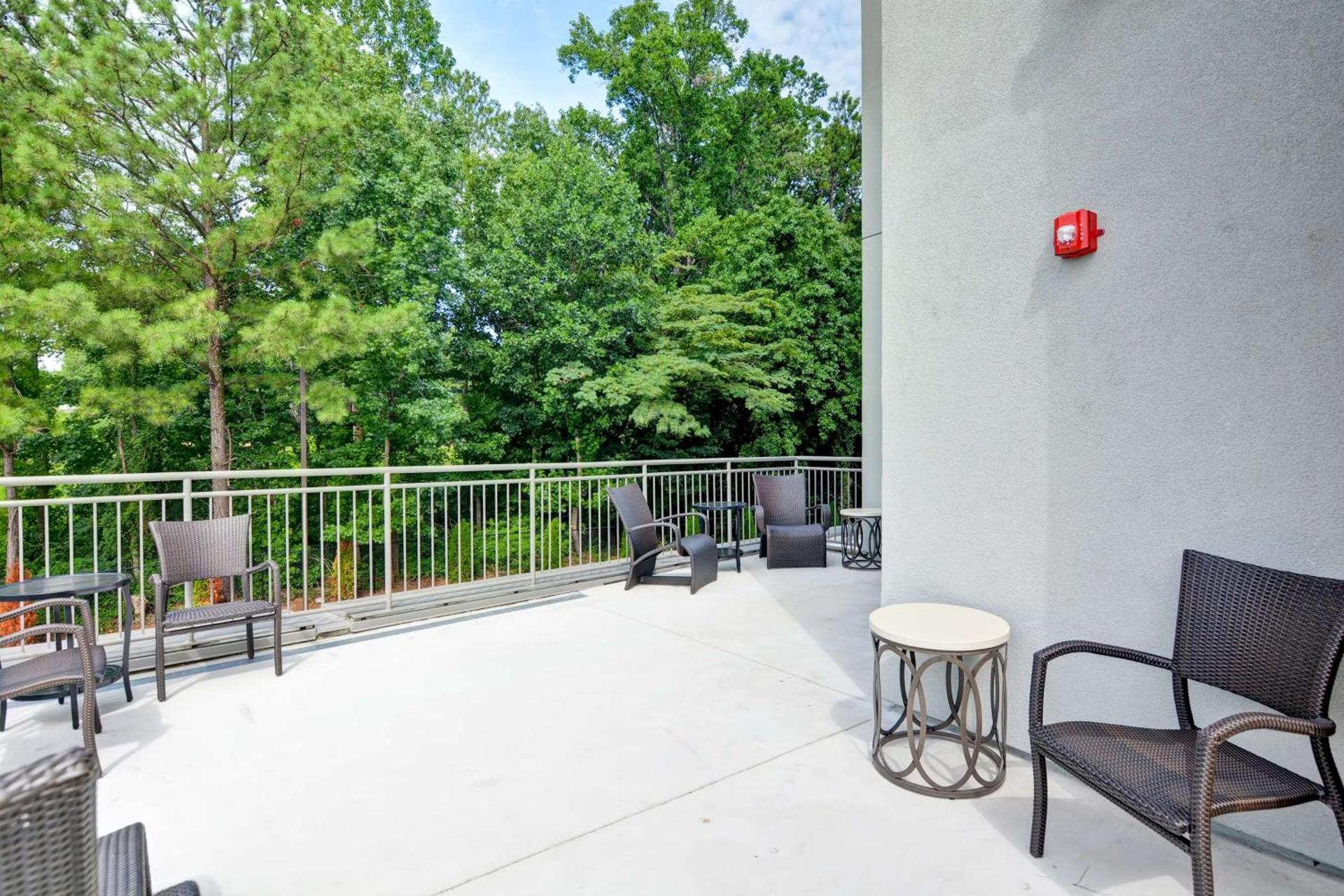 Hampton Inn Atlanta Kennesaw photo 8