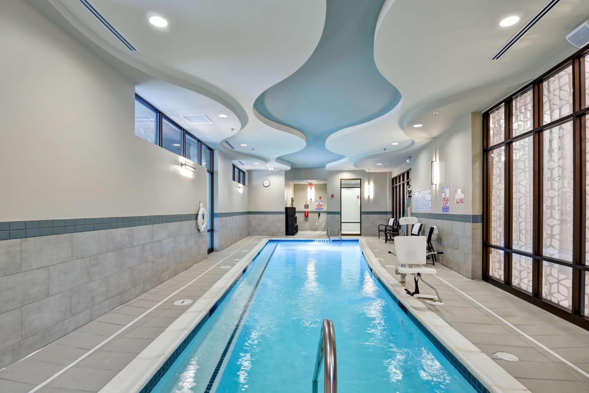 Hampton Inn Atlanta Kennesaw photo 2