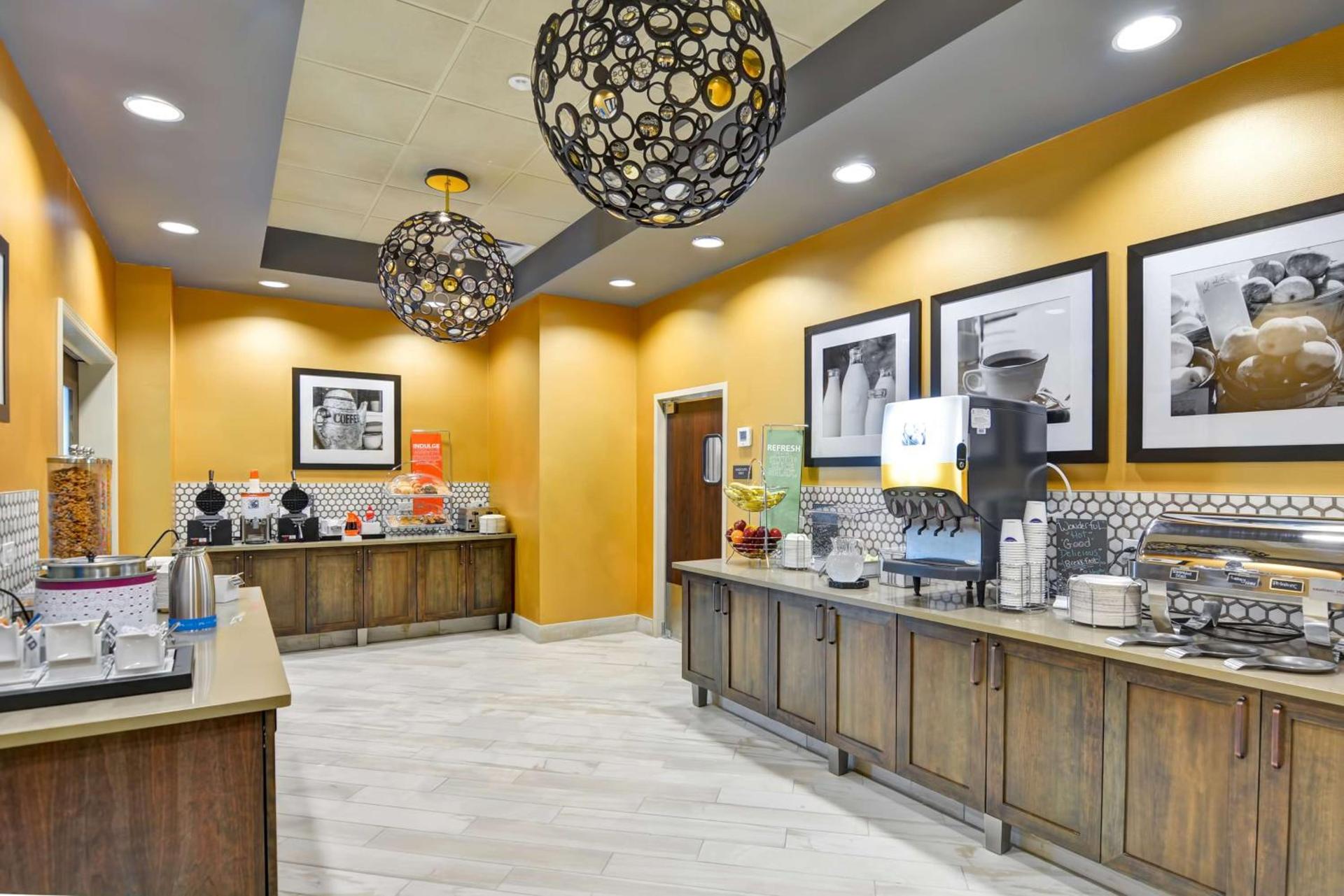 Hampton Inn Atlanta Kennesaw photo 5