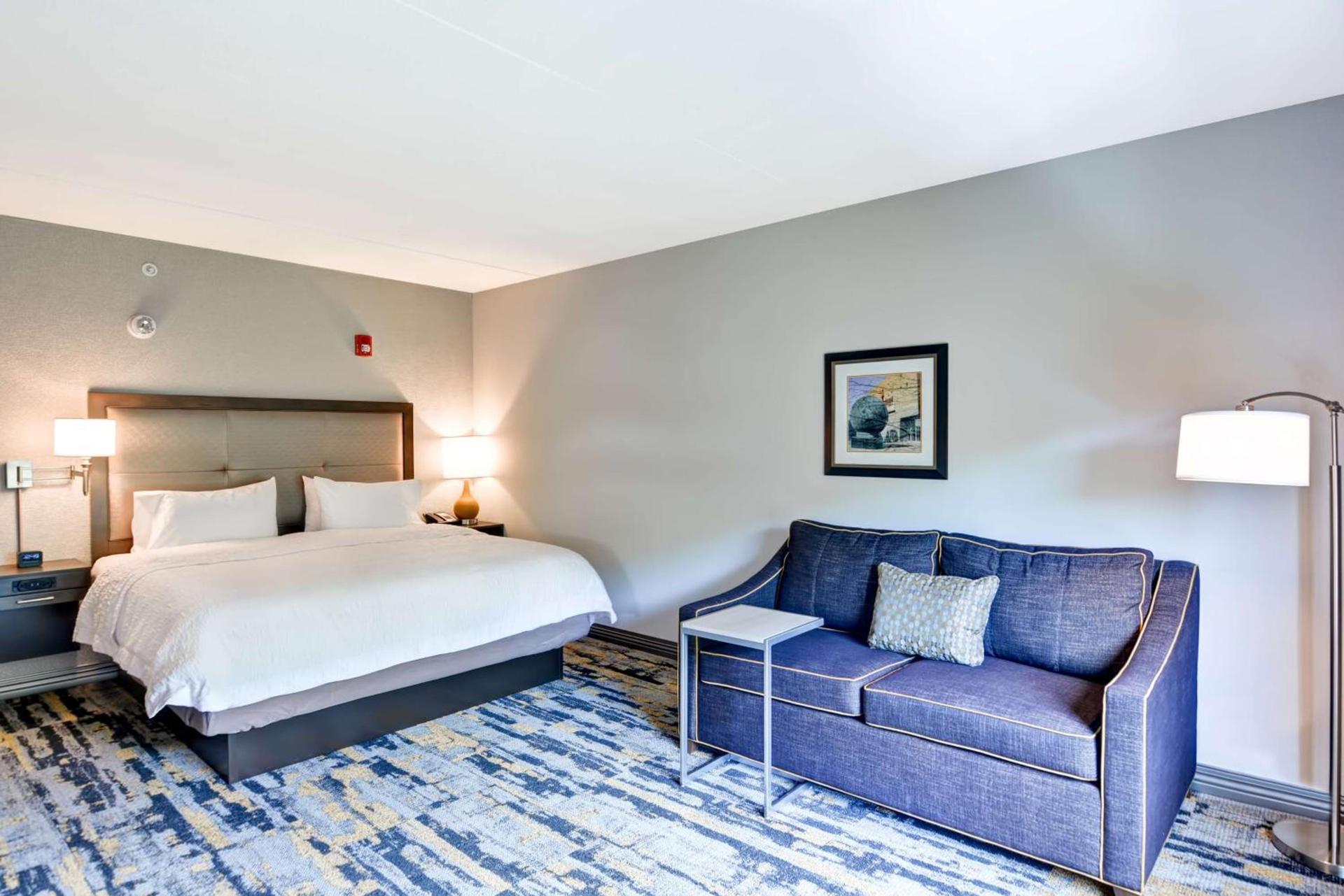 Hampton Inn Atlanta Kennesaw photo 16