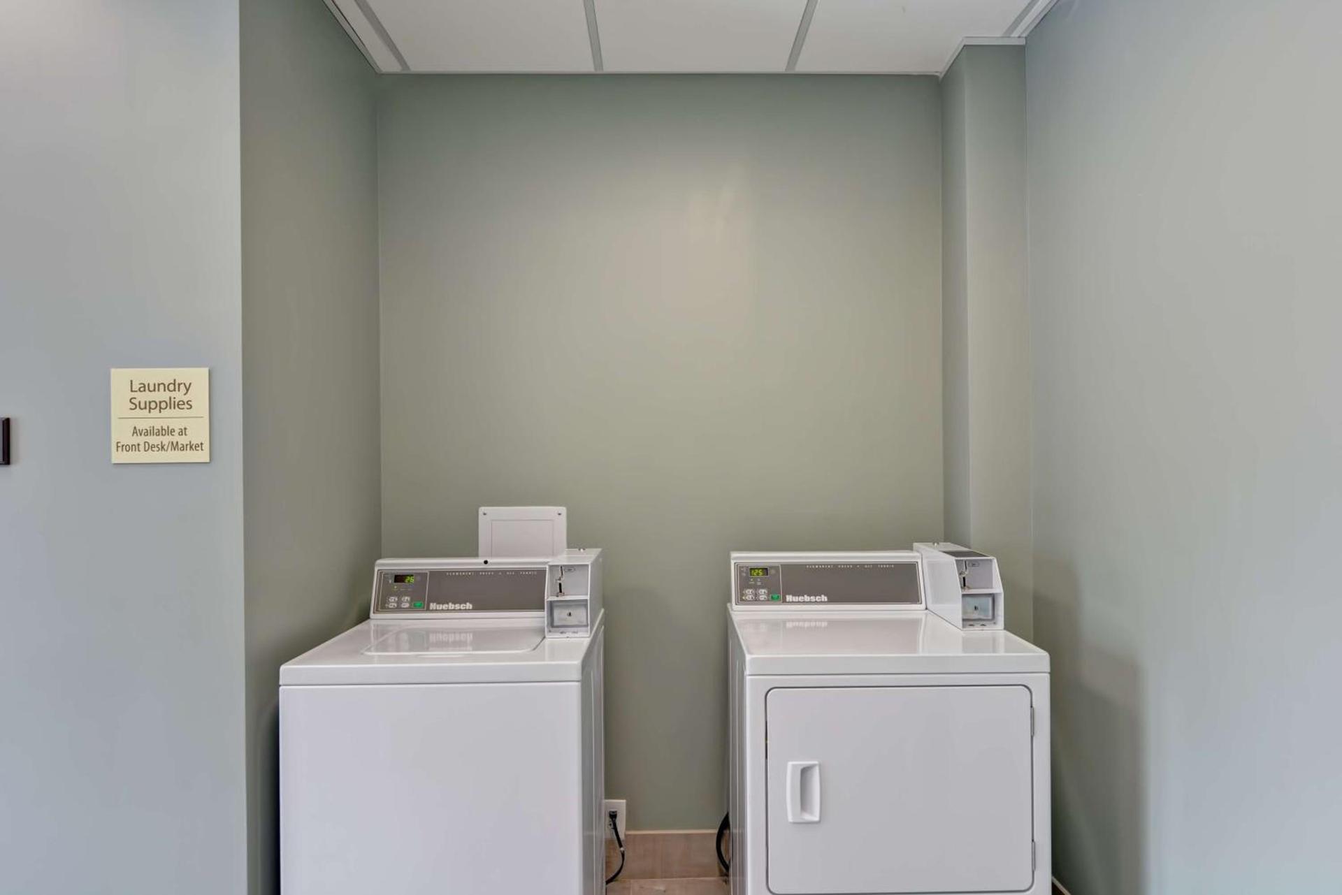 Hampton Inn Atlanta Kennesaw photo 23