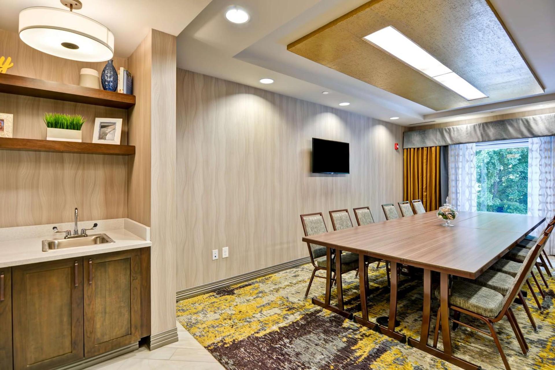 Hampton Inn Atlanta Kennesaw photo 22