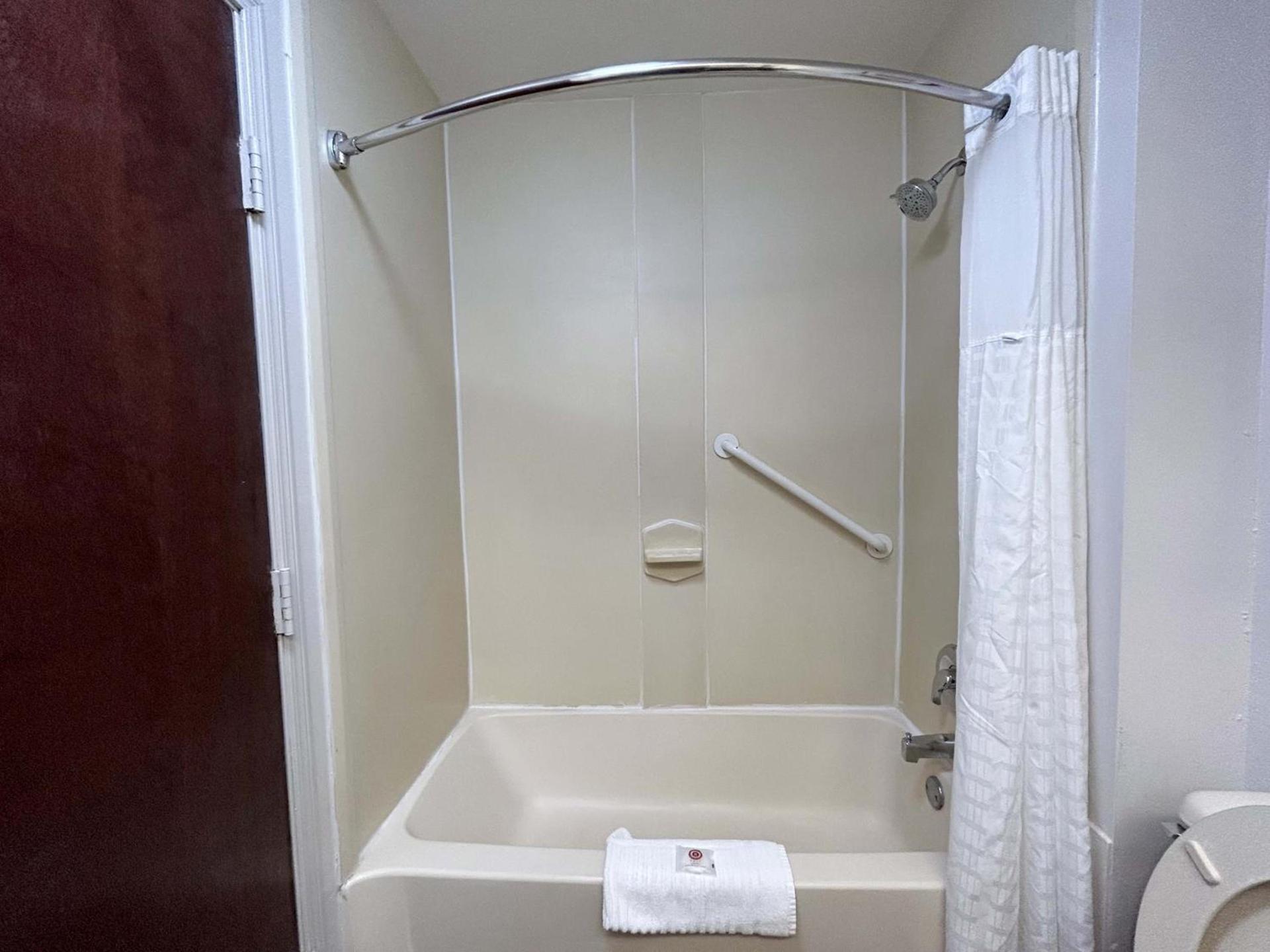 Comfort Suites Milledgeville photo 26