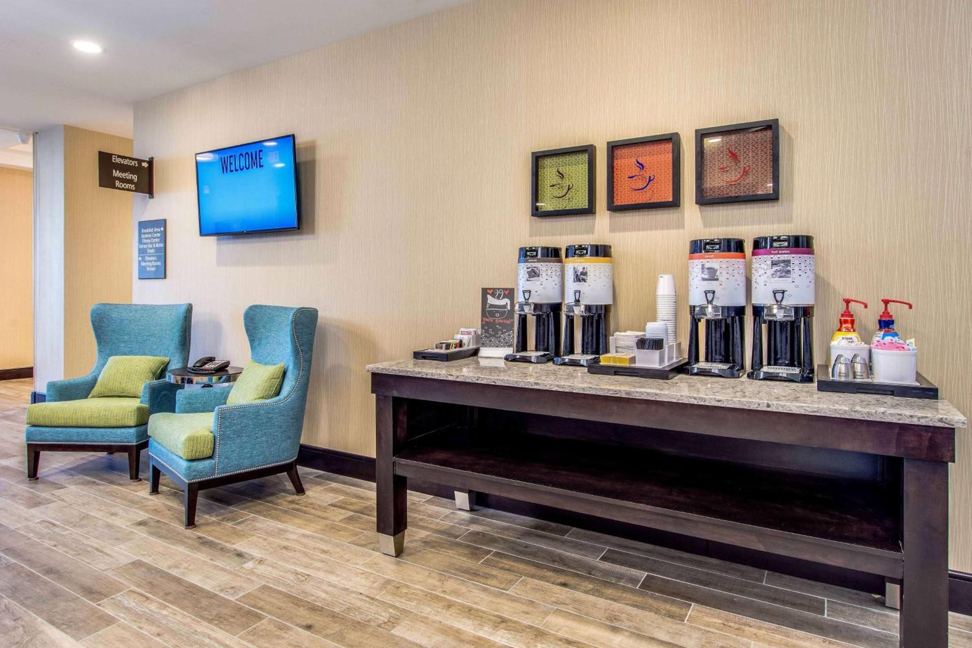 Hampton Inn and Suites Clearwater Beach photo 16