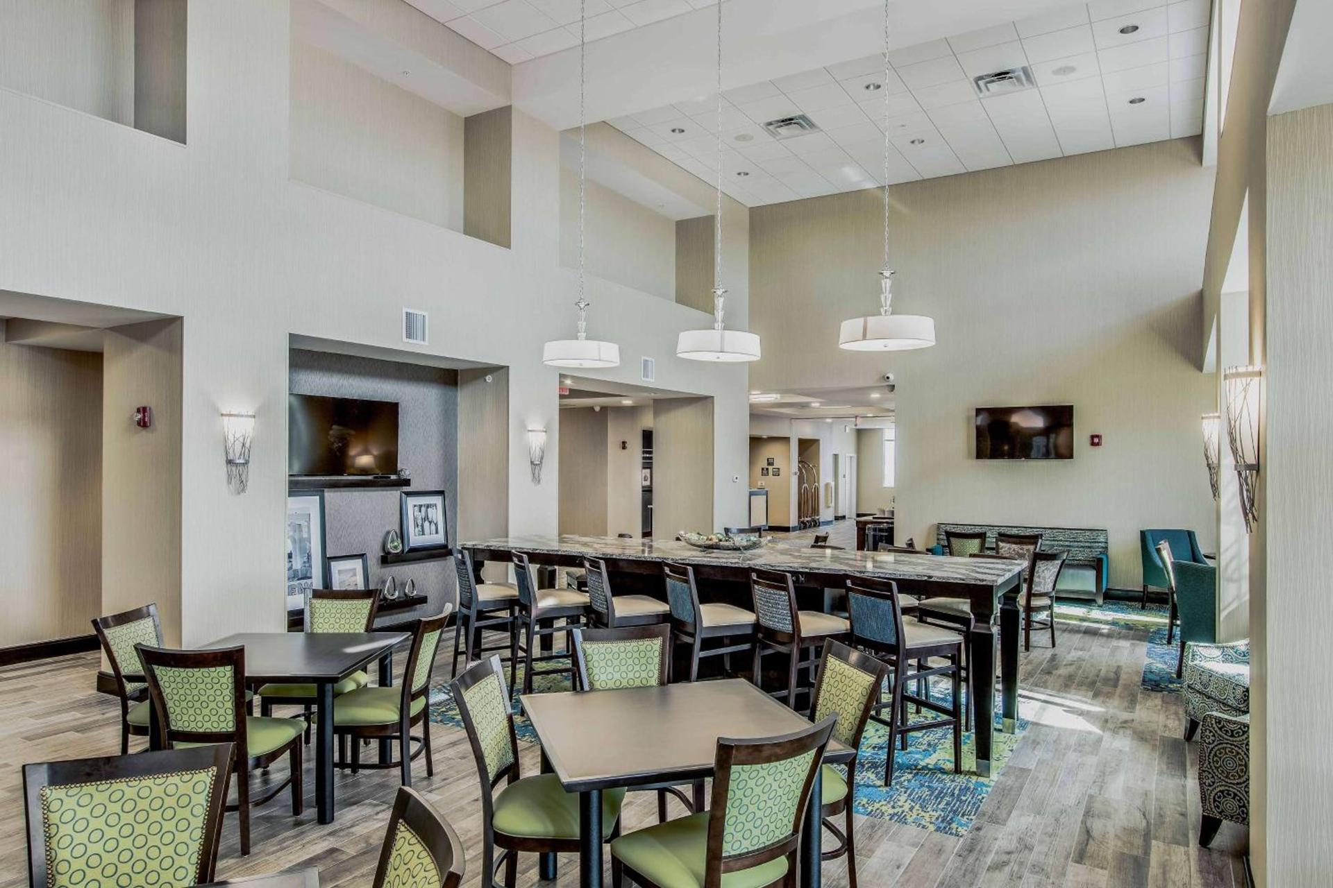 Hampton Inn and Suites Clearwater Beach photo 26