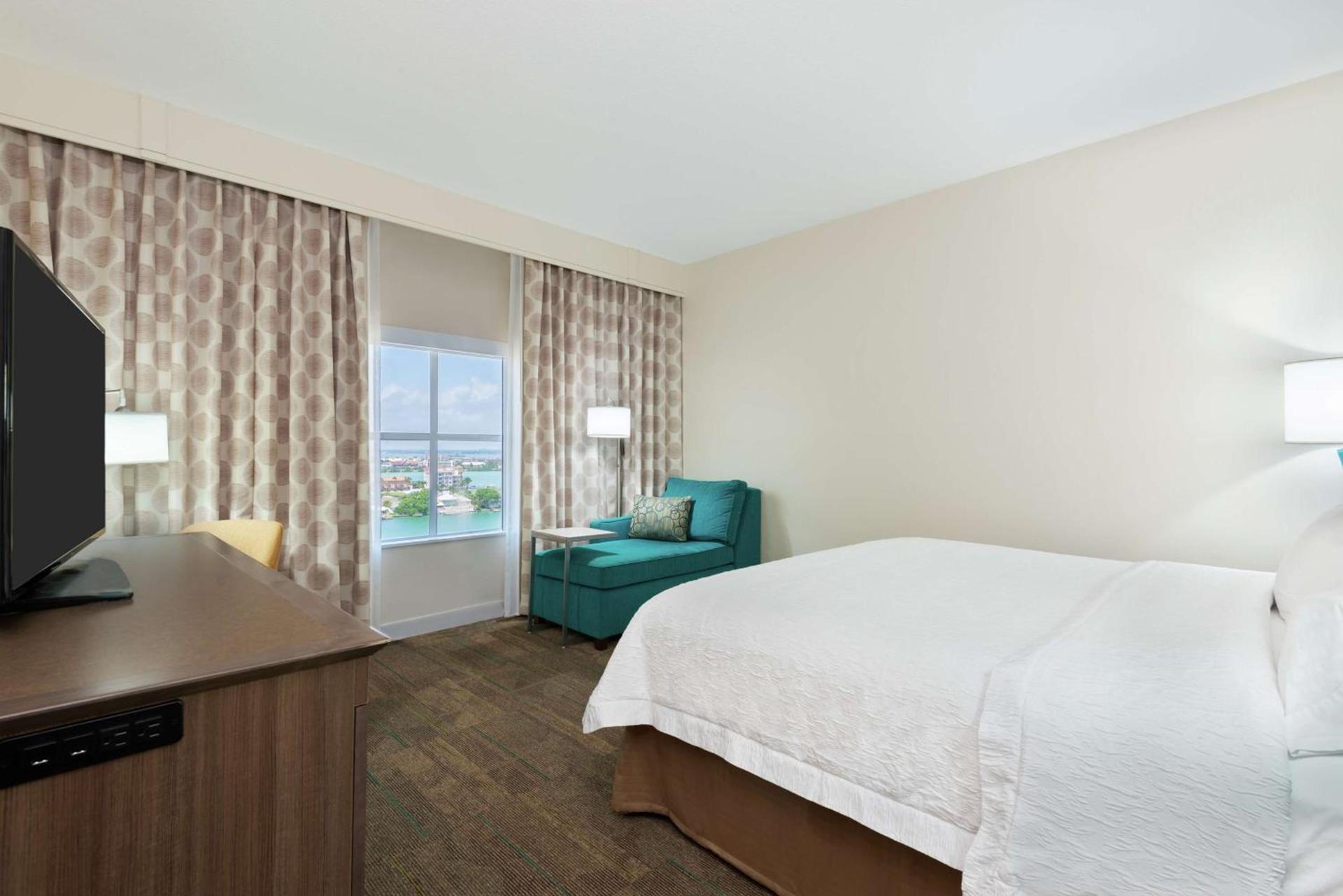 Hampton Inn and Suites Clearwater Beach photo 46