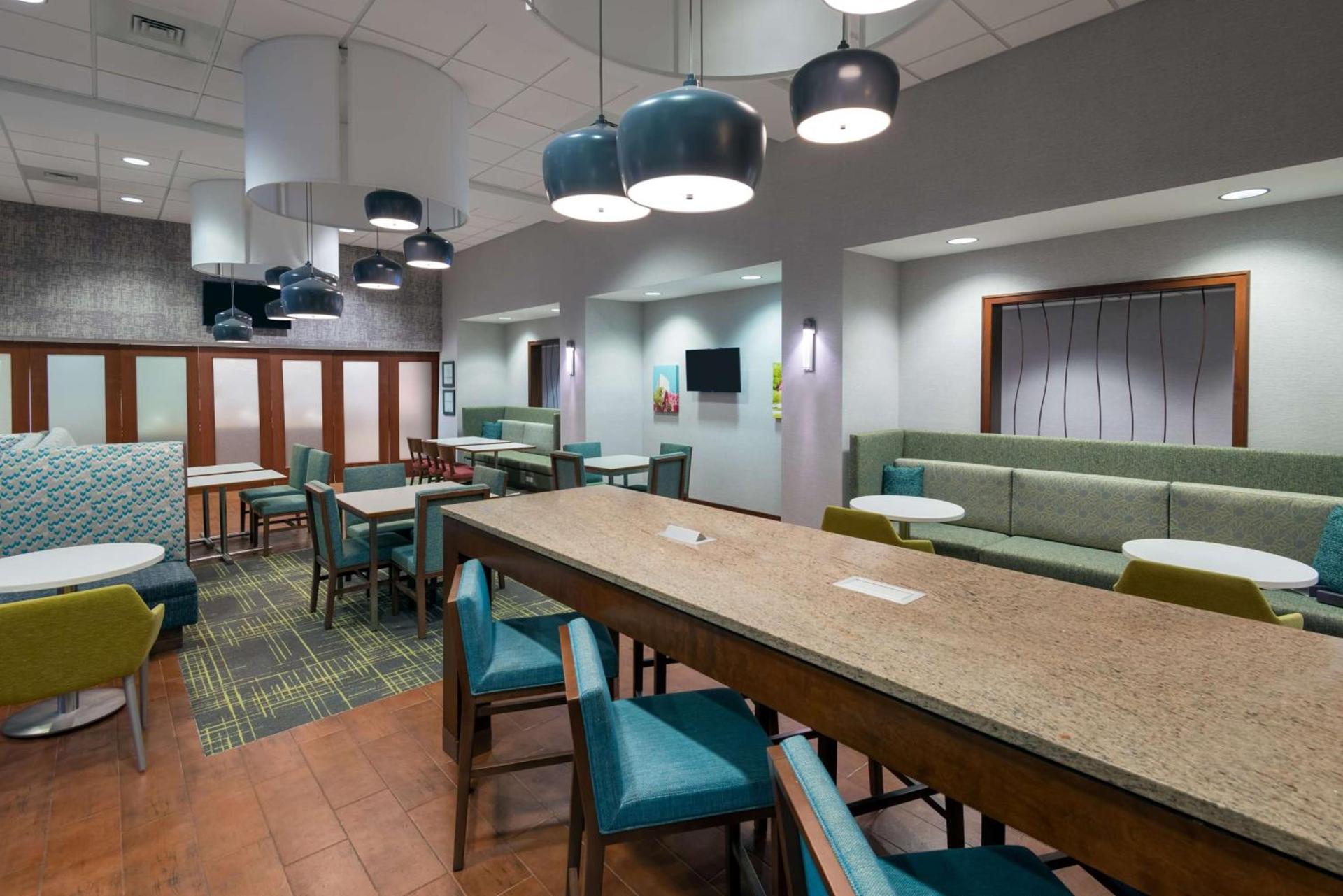 Hampton Inn & Suites Winston-Salem/University Area photo 7