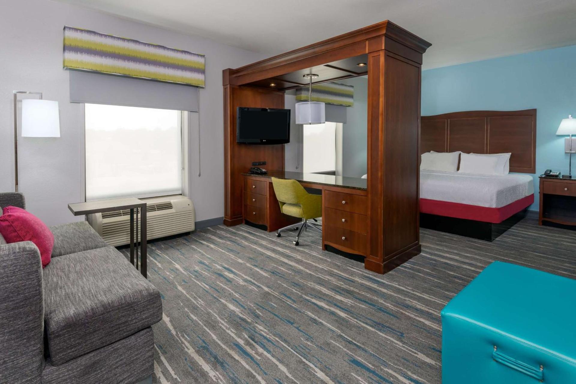 Hampton Inn & Suites Winston-Salem/University Area photo 10