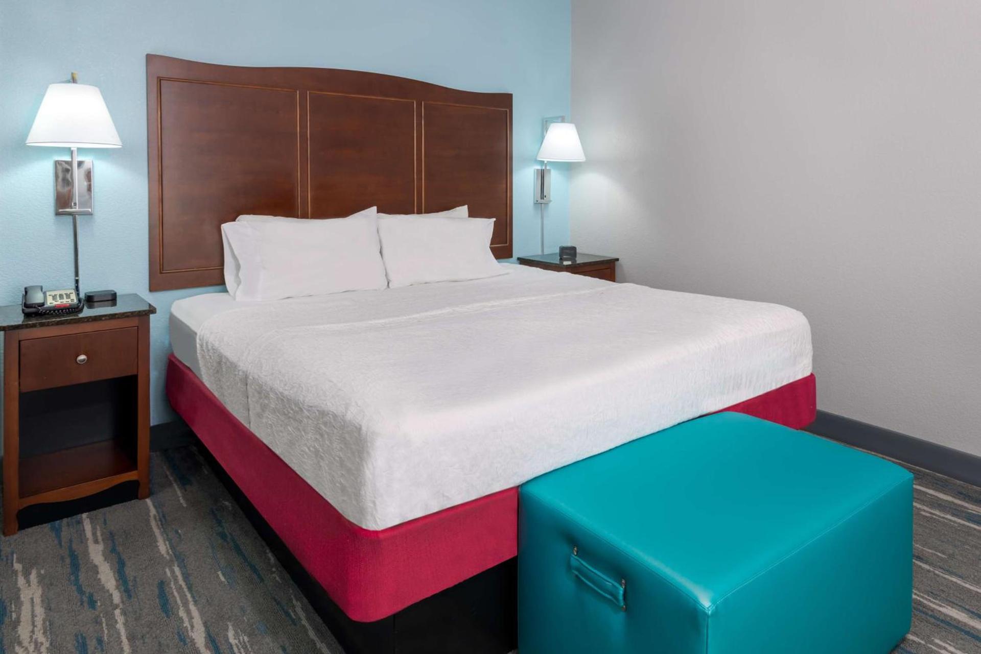 Hampton Inn & Suites Winston-Salem/University Area photo 18