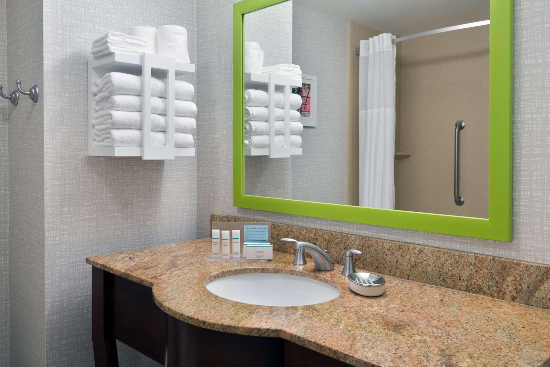 Hampton Inn & Suites Winston-Salem/University Area photo 21