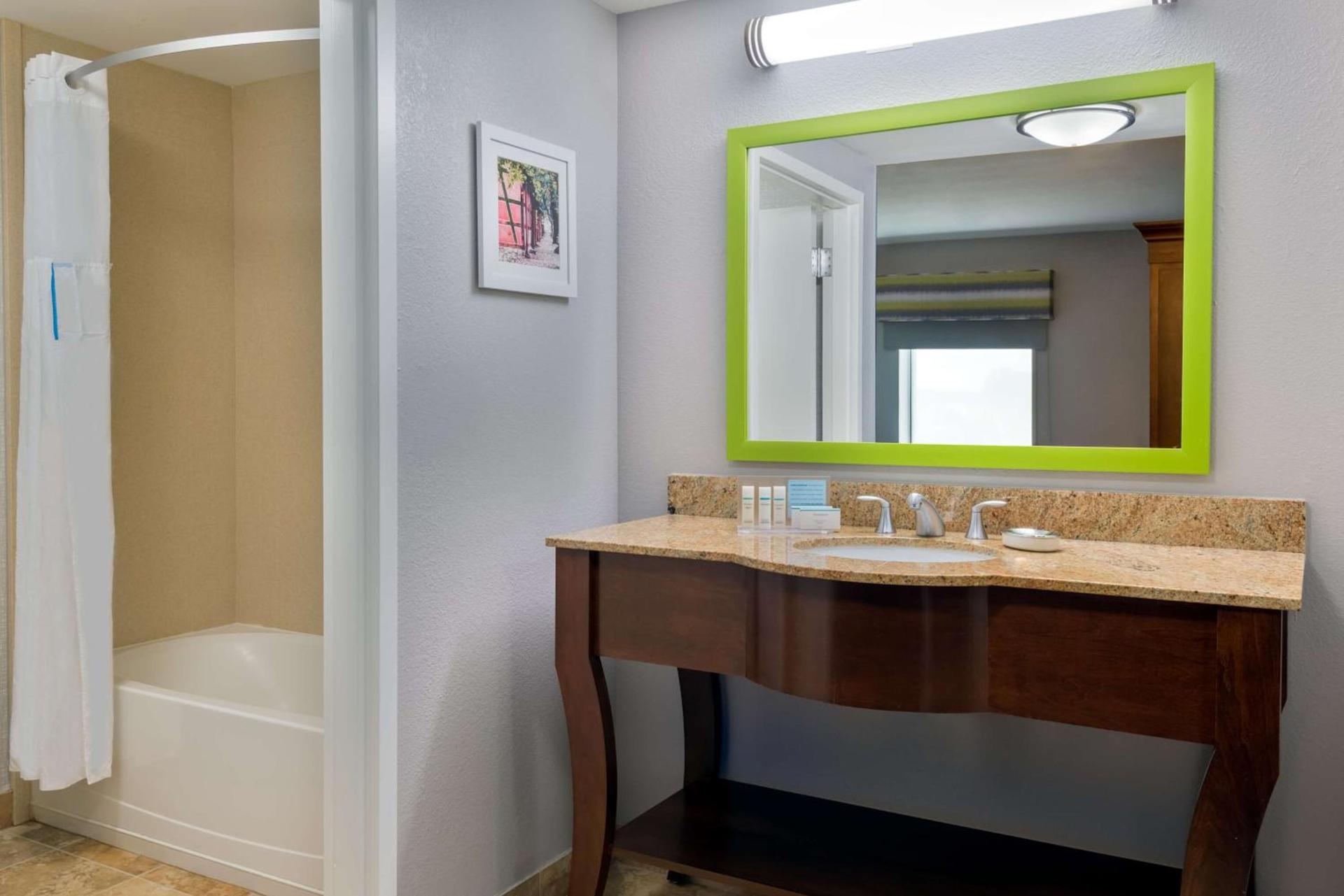 Hampton Inn & Suites Winston-Salem/University Area photo 22
