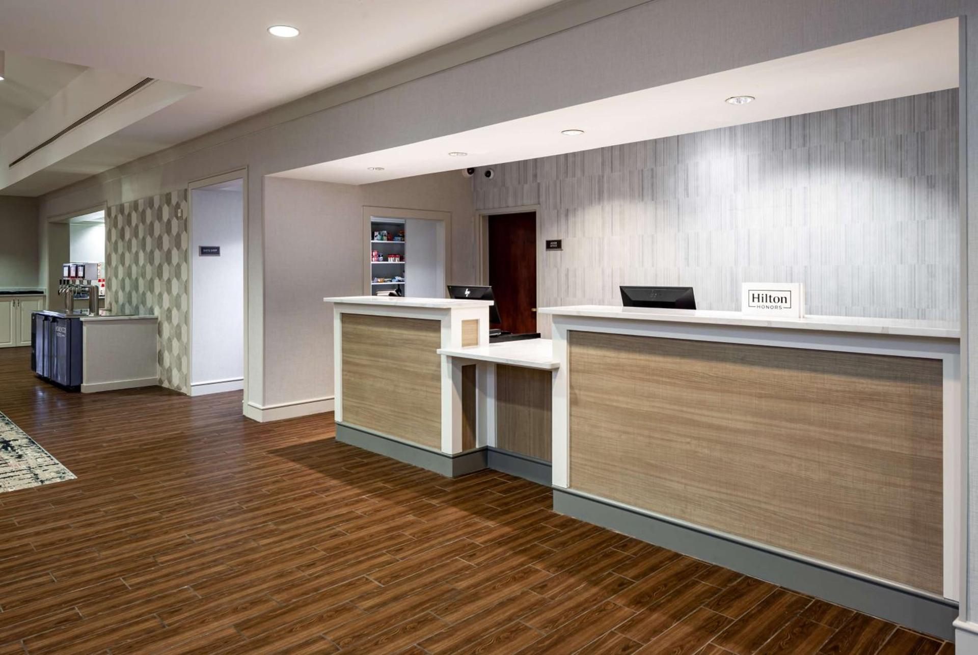 Homewood Suites by Hilton Jacksonville-South/St. Johns Ctr. photo 5